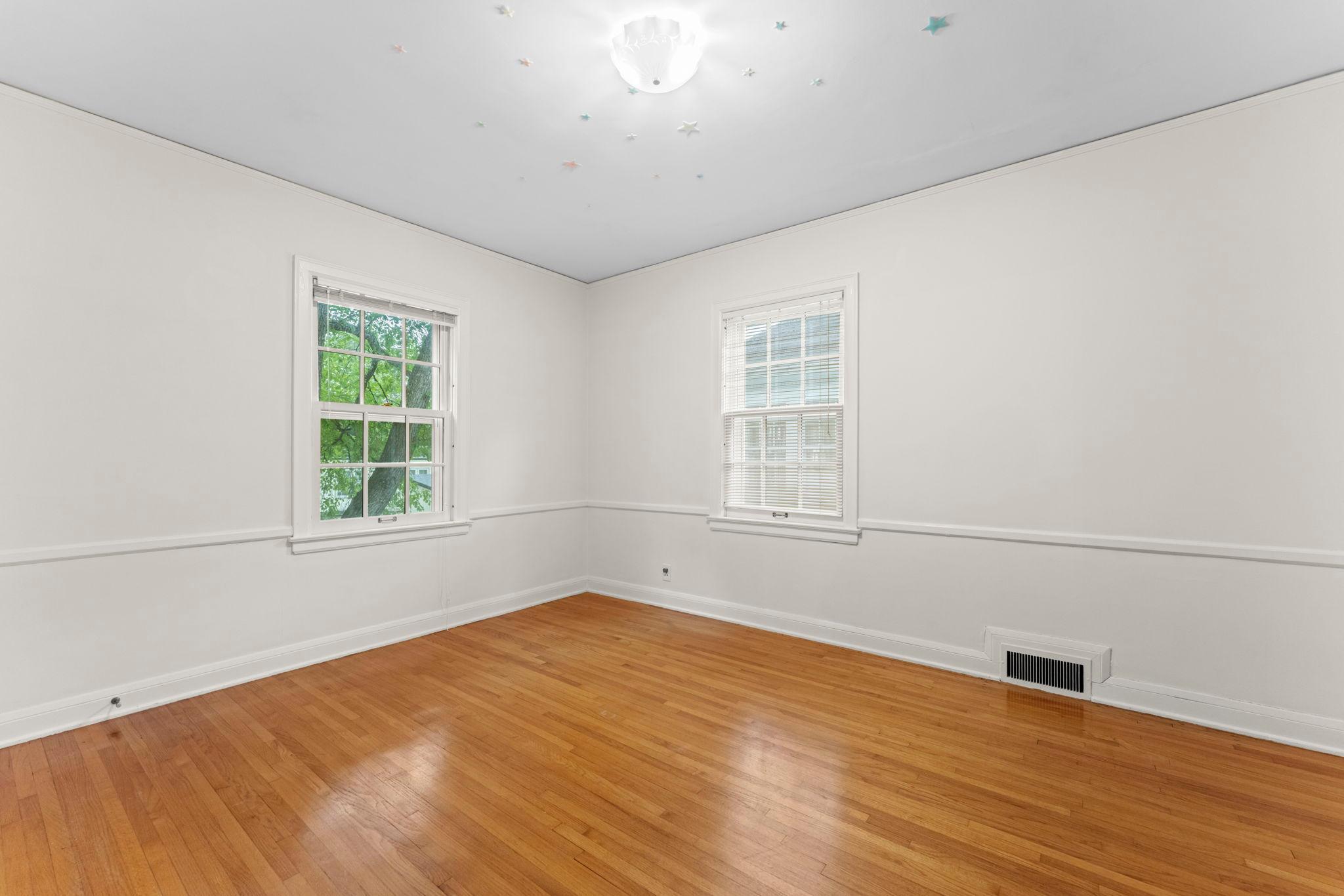 View of Residential at 3725 Glenhurst Avenue, Saint Louis Park MN 55416, Saint Louis Park (41 of 65) - Mike Wilen | Minnesota Team Real Estate