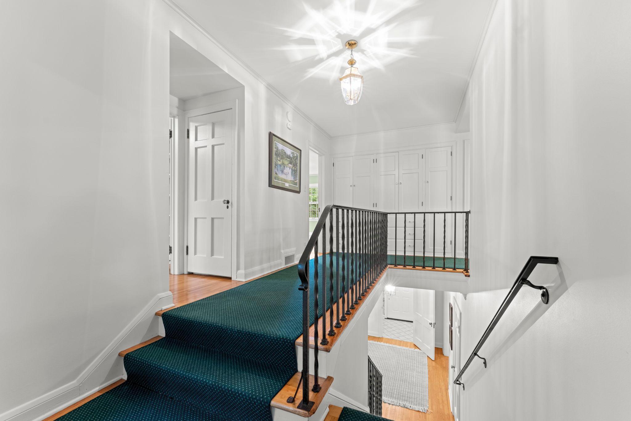 View of Residential at 3725 Glenhurst Avenue, Saint Louis Park MN 55416, Saint Louis Park (48 of 65) - Mike Wilen | Minnesota Team Real Estate