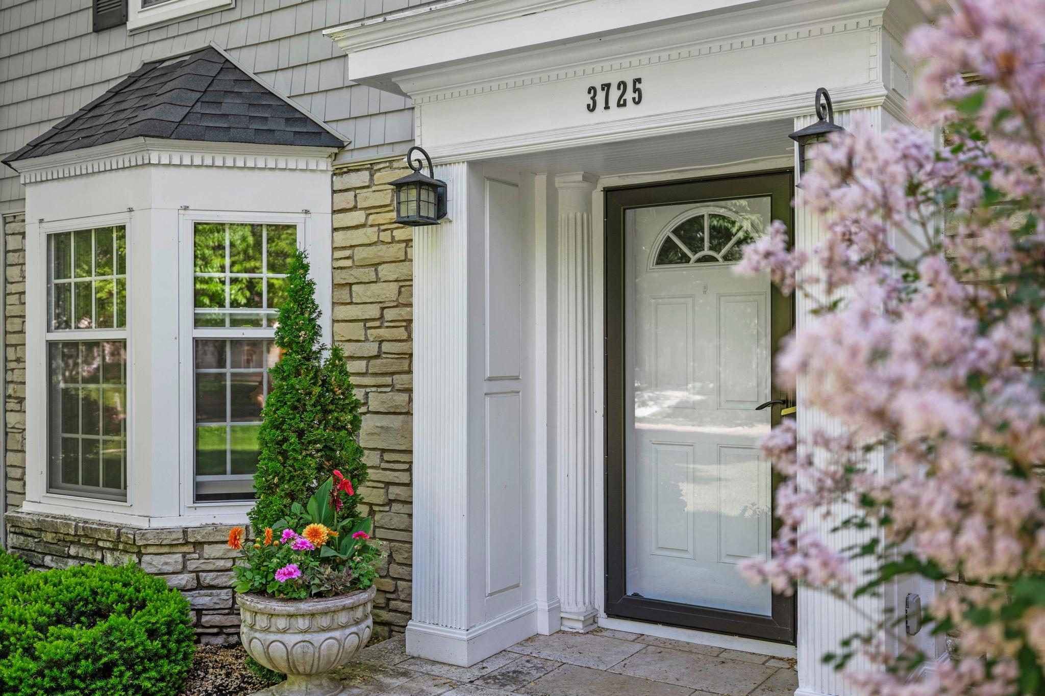 View of Residential at 3725 Glenhurst Avenue, Saint Louis Park MN 55416, Saint Louis Park (61 of 65) - Mike Wilen | Minnesota Team Real Estate
