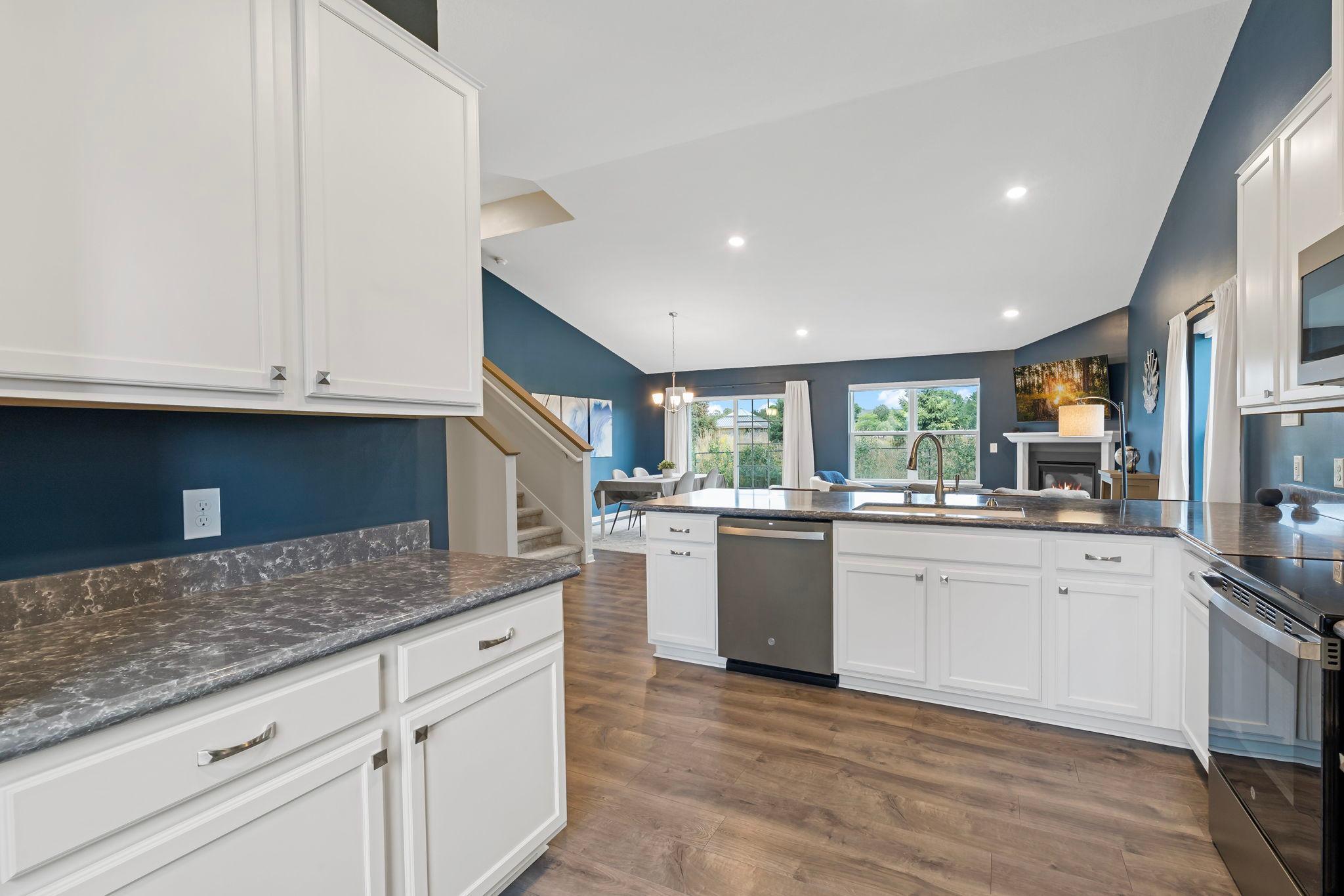 View of Residential at 15135 Emory Circle, Apple Valley MN 55124, Apple Valley (18 of 72) - Mike Wilen | Minnesota Team Real Estate