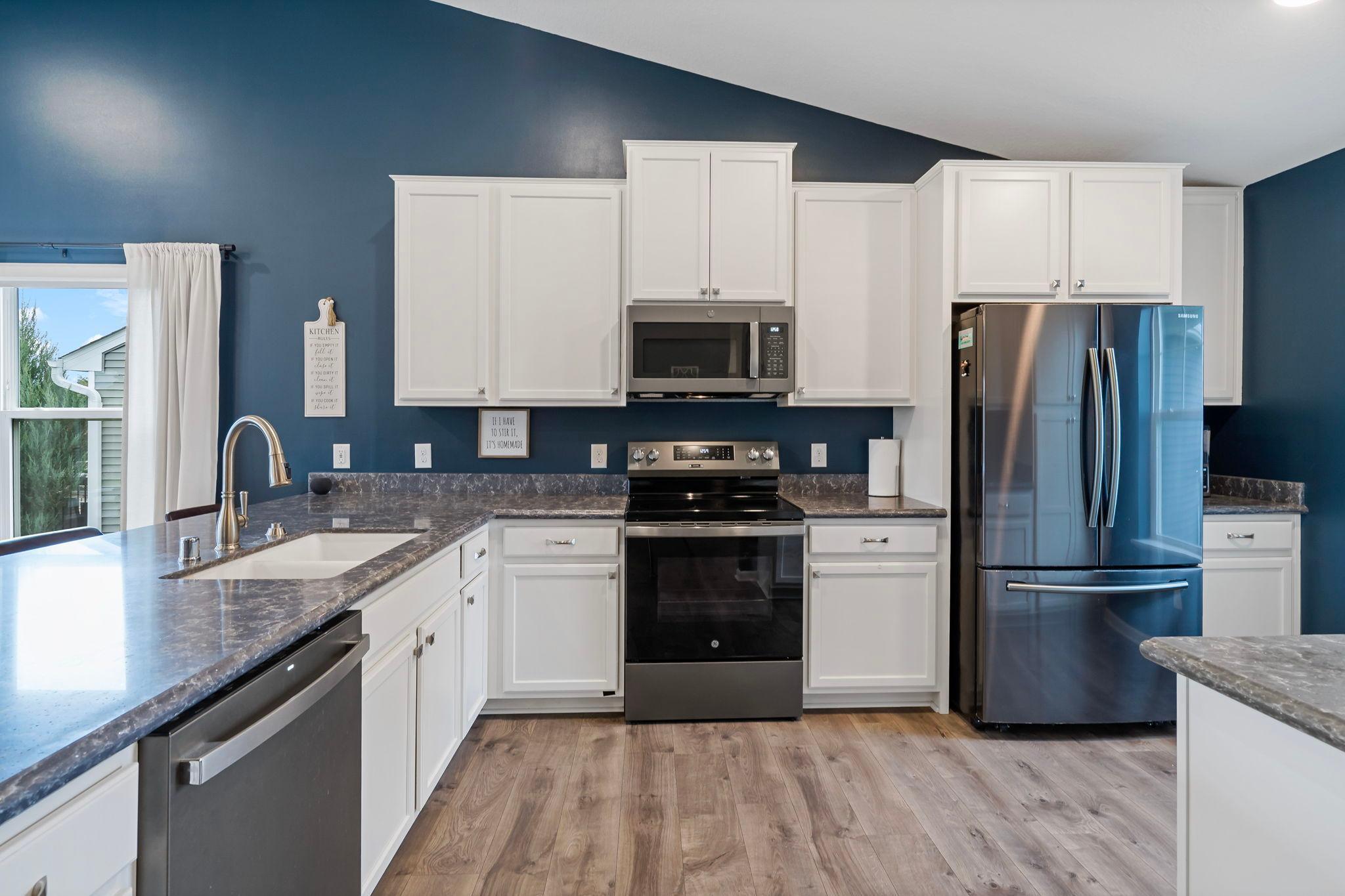 View of Residential at 15135 Emory Circle, Apple Valley MN 55124, Apple Valley (15 of 72) - Mike Wilen | Minnesota Team Real Estate