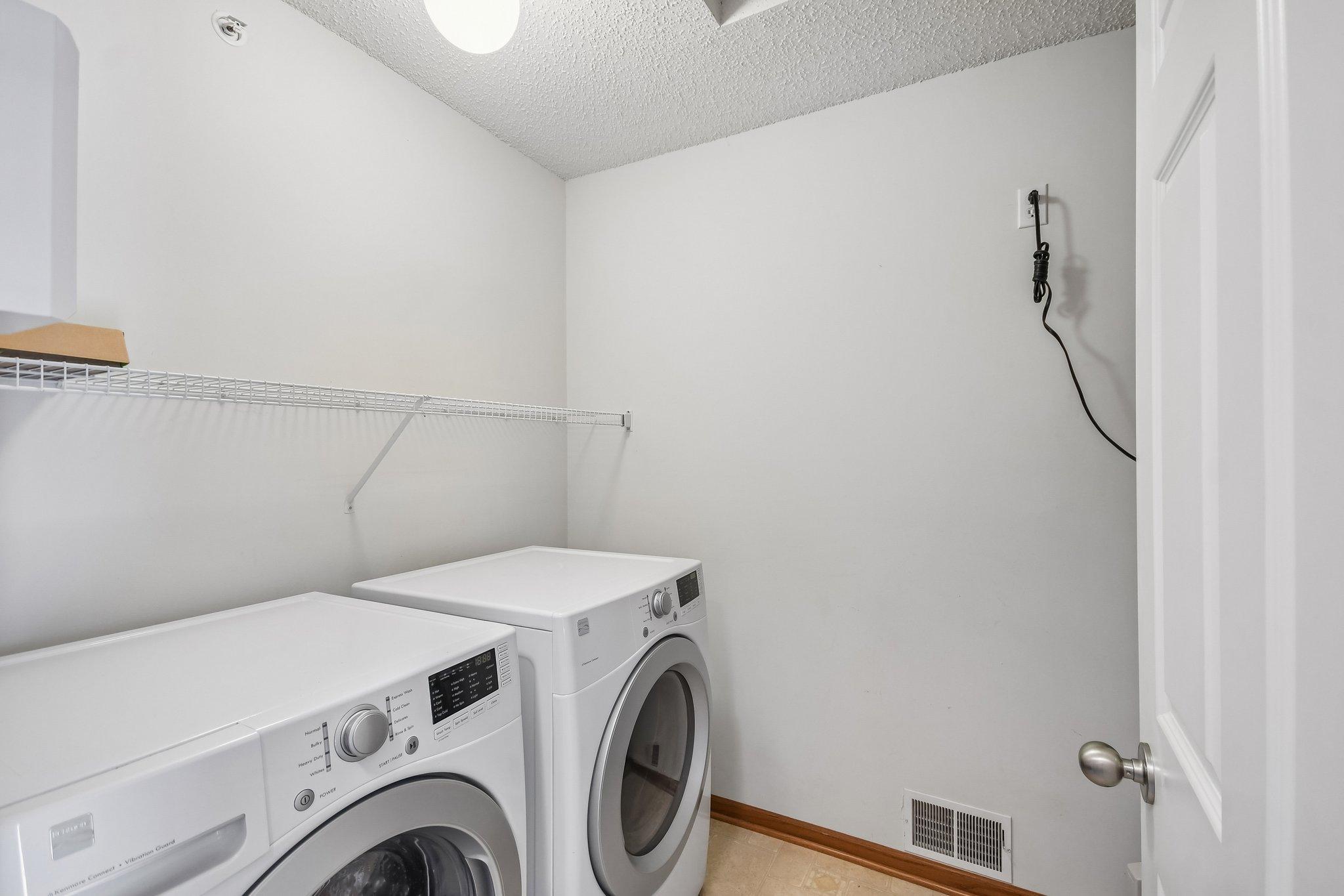 View of Residential at 1602 Woodlynn Avenue #2, Maplewood MN 55109, Maplewood (23 of 26) - Mike Wilen | Minnesota Team Real Estate