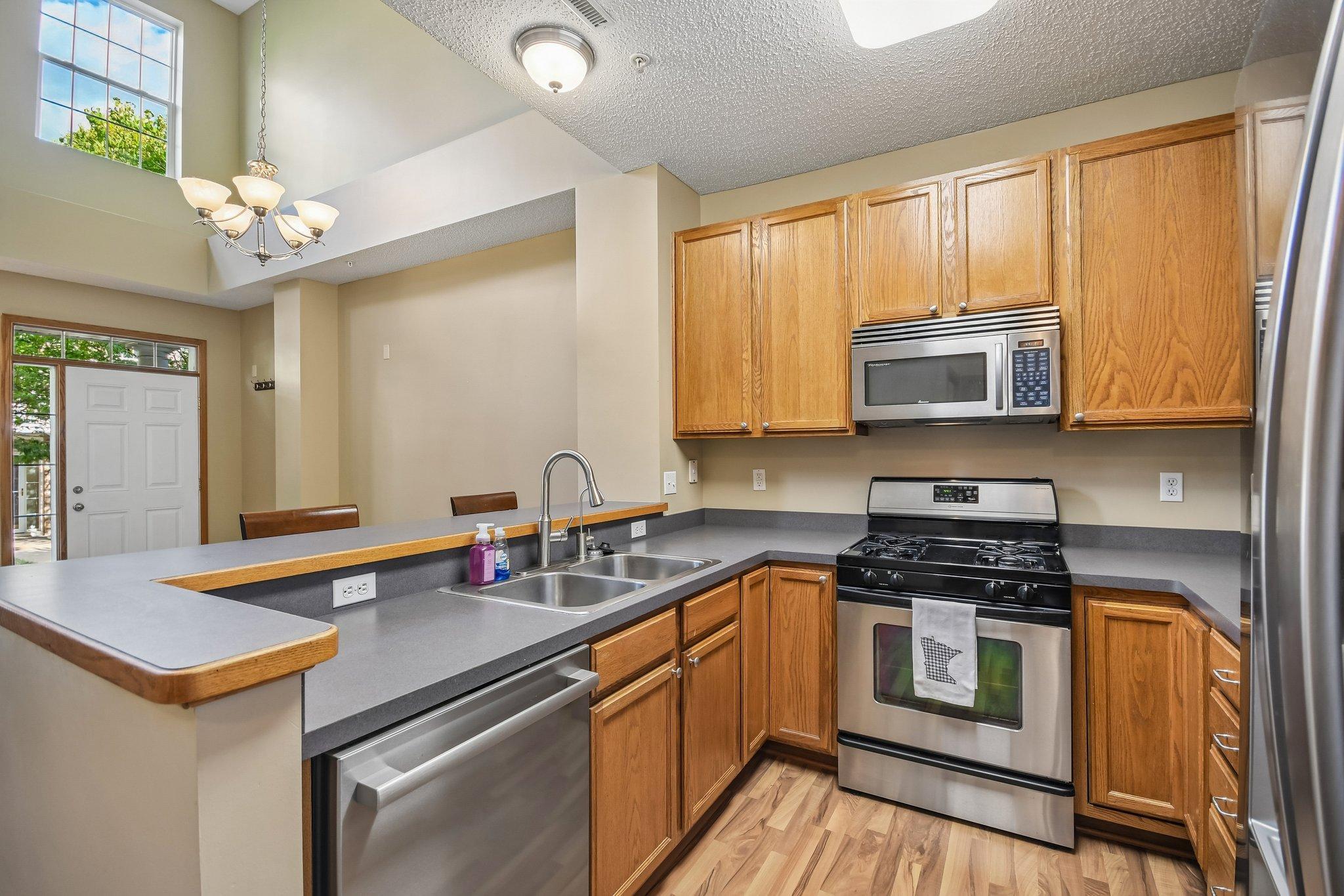 View of Residential at 1602 Woodlynn Avenue #2, Maplewood MN 55109, Maplewood (7 of 26) - Mike Wilen | Minnesota Team Real Estate