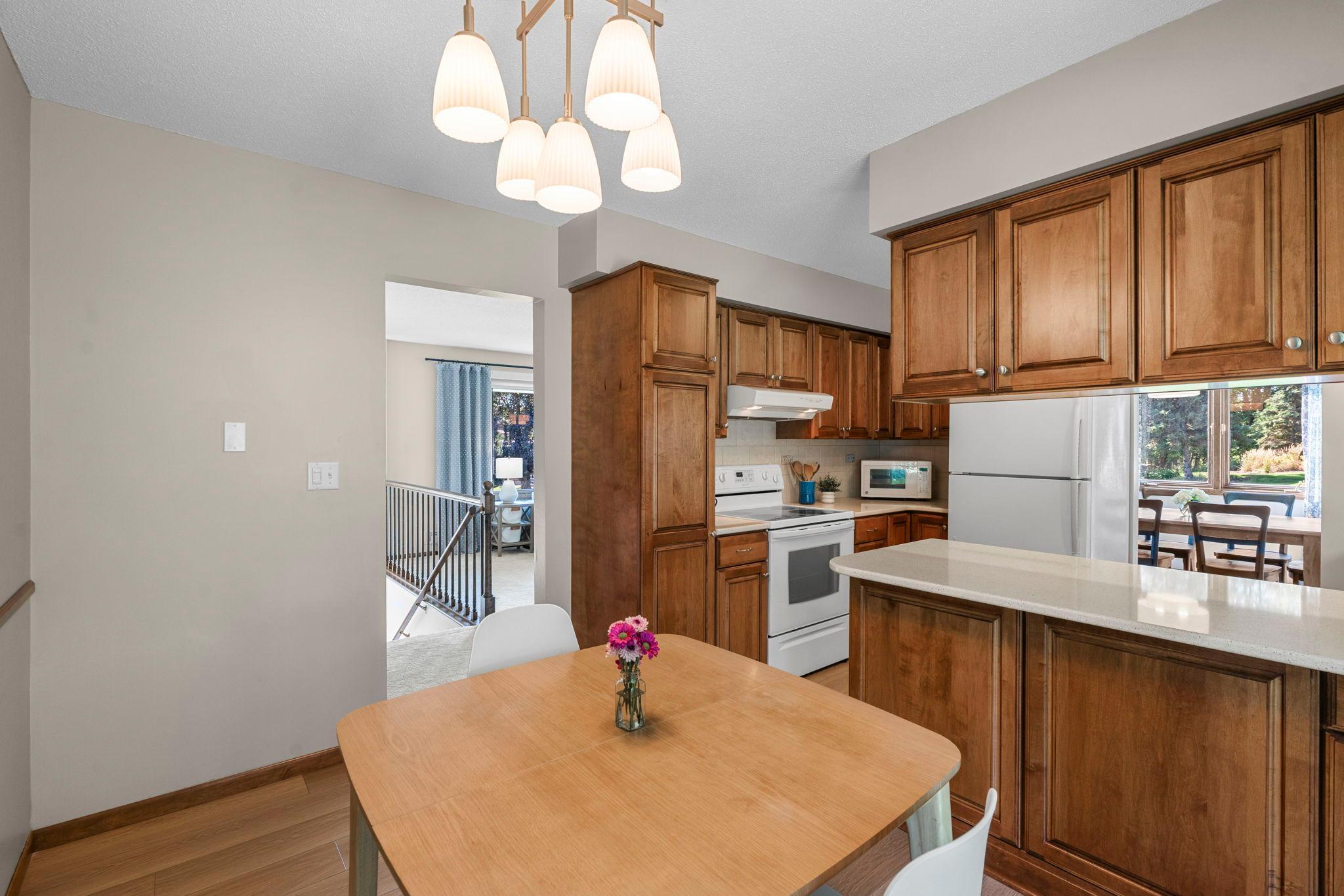 View of Residential at 10024 Johnson Circle, Bloomington MN 55437, Bloomington (14 of 39) - Mike Wilen | Minnesota Team Real Estate