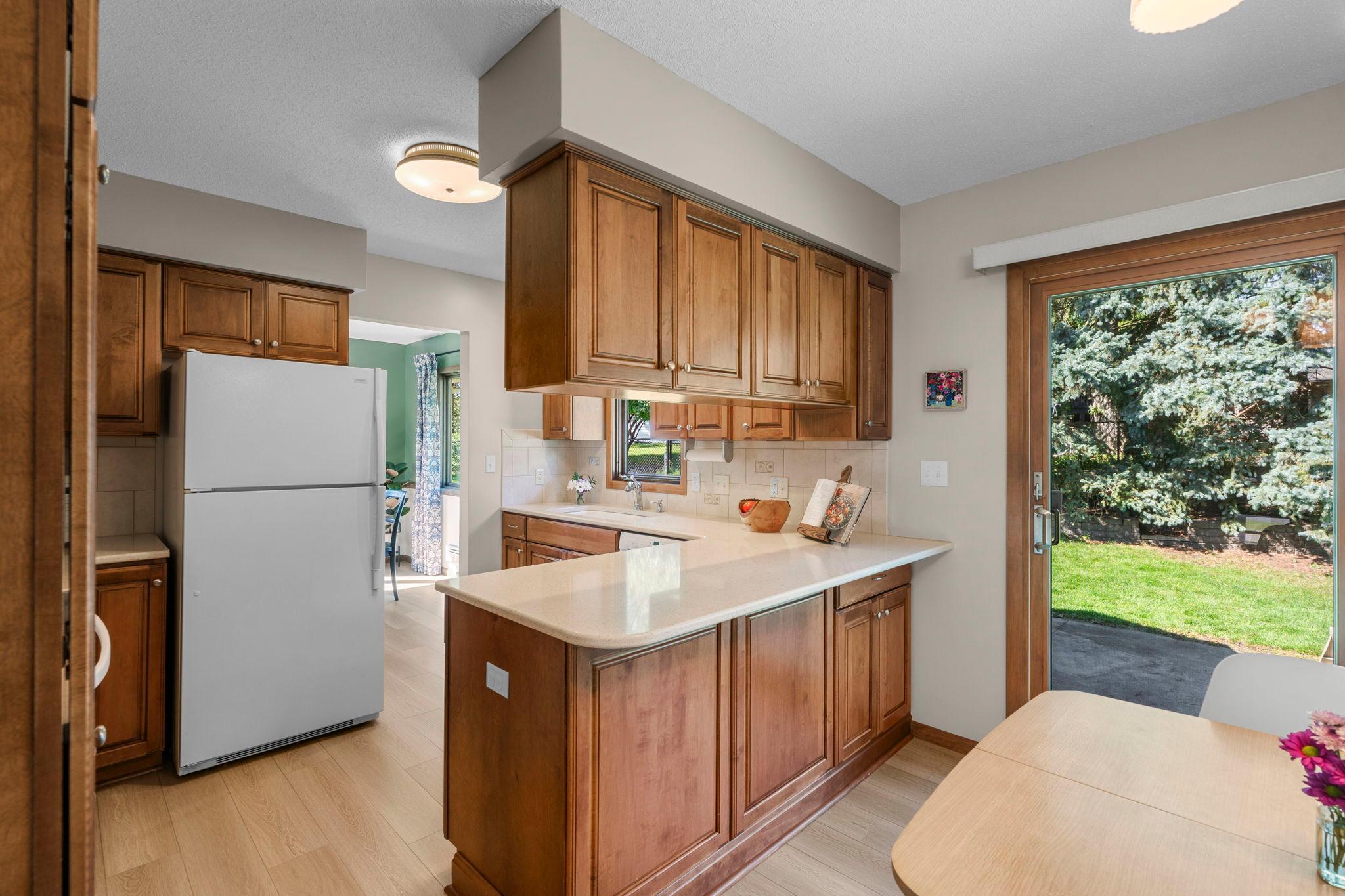 View of Residential at 10024 Johnson Circle, Bloomington MN 55437, Bloomington (12 of 39) - Mike Wilen | Minnesota Team Real Estate