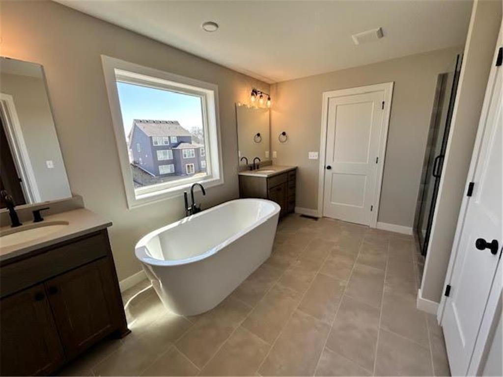 View of Residential at 4097 Arbor Drive, Woodbury MN 55129, Woodbury (24 of 47) - Mike Wilen | Minnesota Team Real Estate