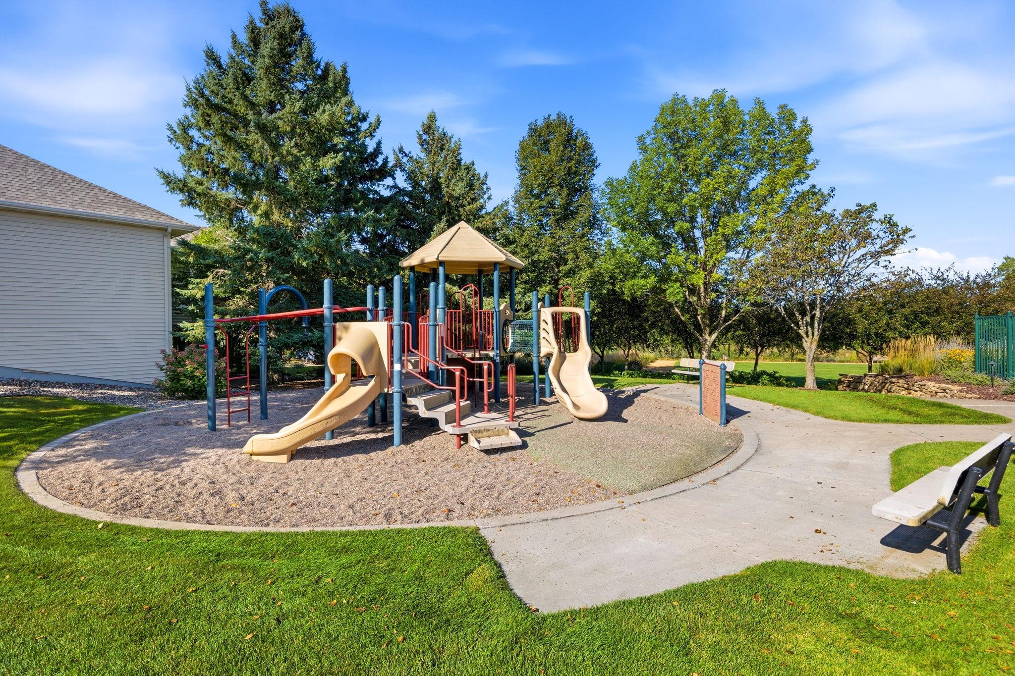 View of Residential at 3425 Hazel Trail #D, Woodbury MN 55129, Woodbury (23 of 34) - Mike Wilen | Minnesota Team Real Estate