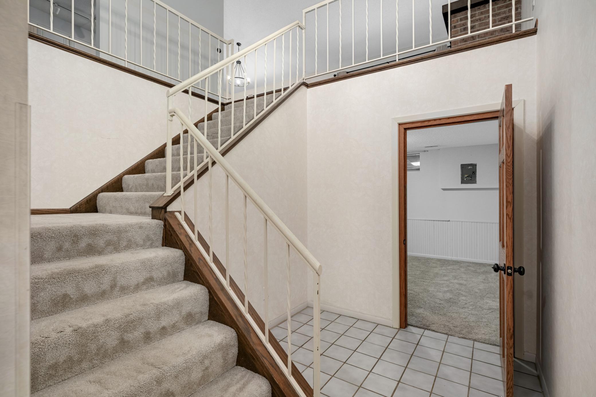 View of Residential at 6913 Edenvale Boulevard, Eden Prairie MN 55346, Eden Prairie (10 of 41) - Mike Wilen | Minnesota Team Real Estate