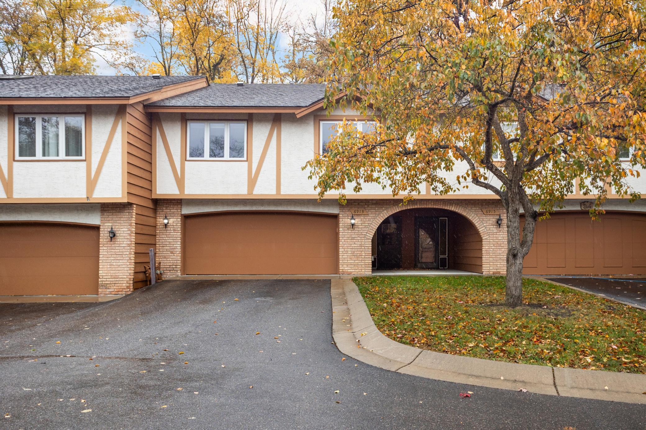 View of Residential at 6913 Edenvale Boulevard, Eden Prairie MN 55346, Eden Prairie (5 of 41) - Mike Wilen | Minnesota Team Real Estate