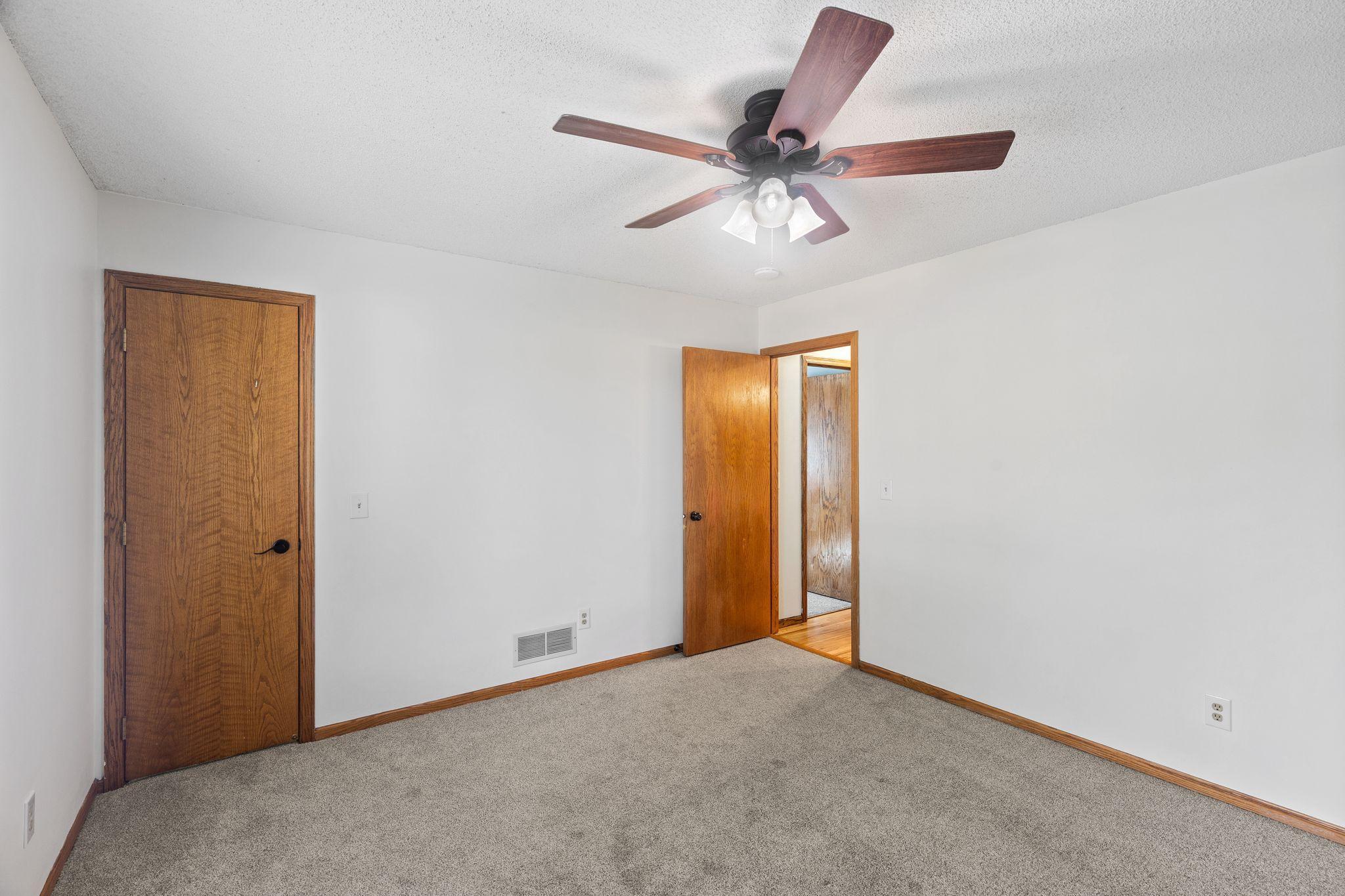 View of Residential at 9337 Jeffery Court, Cottage Grove MN 55016, Cottage Grove (22 of 38) - Mike Wilen | Minnesota Team Real Estate