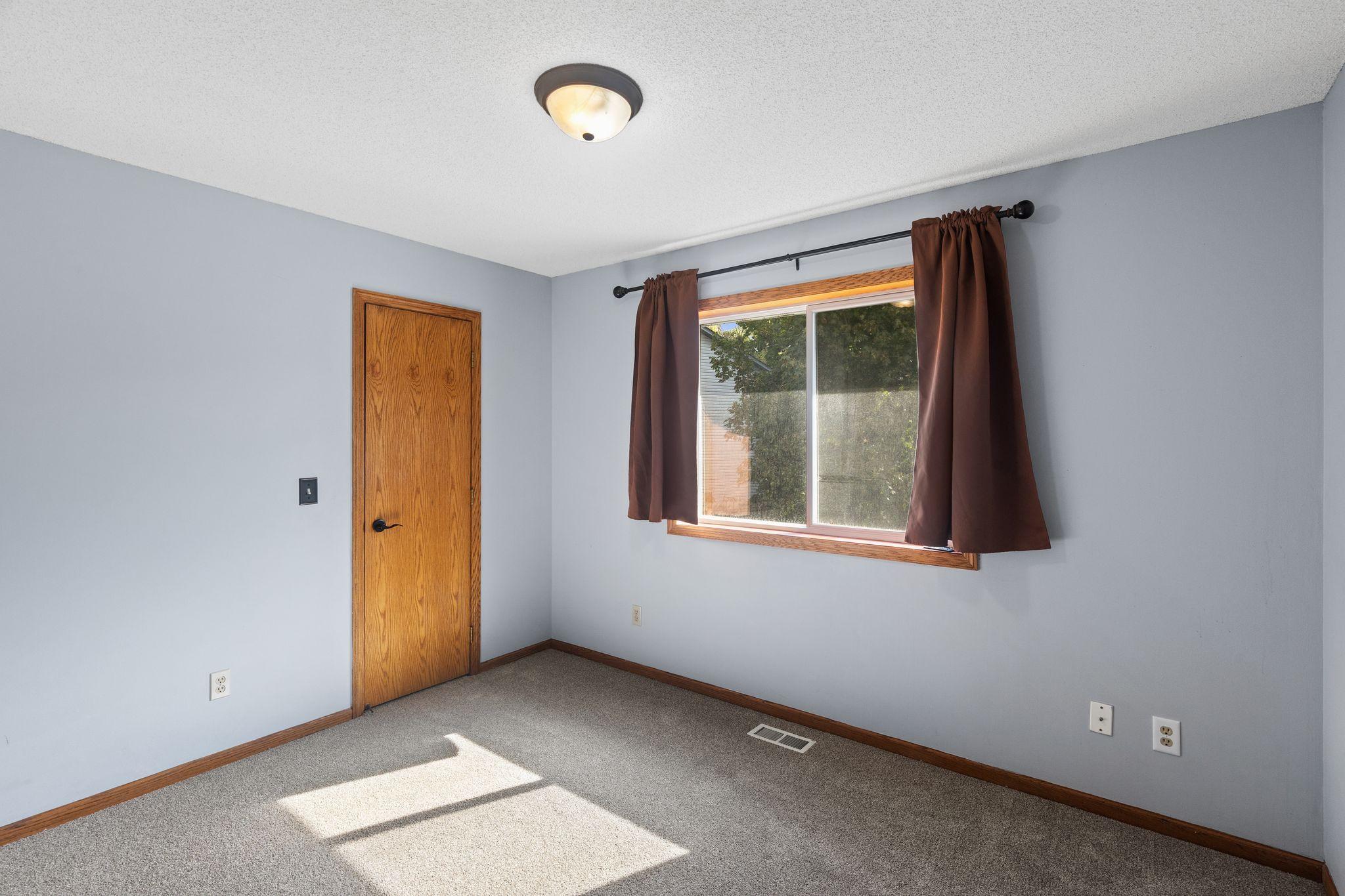 View of Residential at 9337 Jeffery Court, Cottage Grove MN 55016, Cottage Grove (25 of 38) - Mike Wilen | Minnesota Team Real Estate