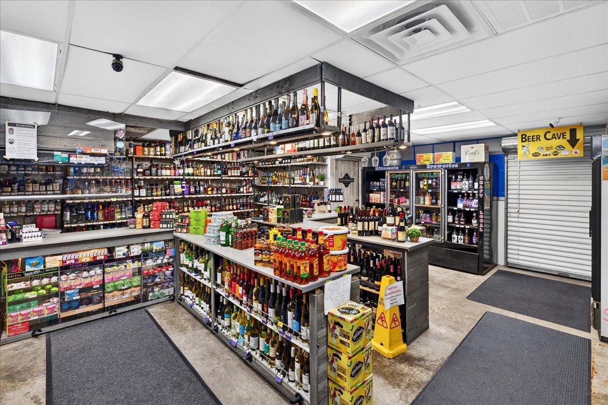 View of Commercial Sale at 2700 Maplewood Drive, Maplewood MN 55109, Maplewood (45 of 48) - Mike Wilen | Minnesota Team Real Estate