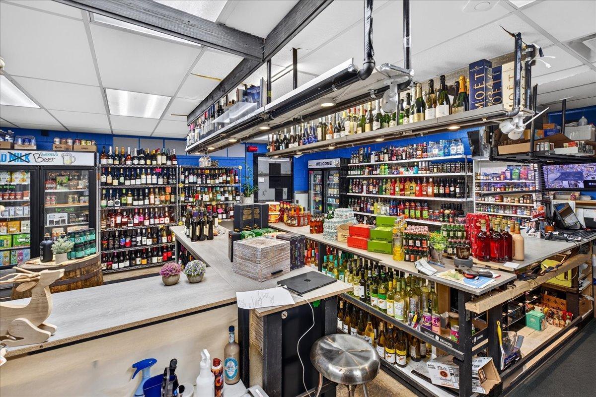 View of Commercial Sale at 2700 Maplewood Drive, Maplewood MN 55109, Maplewood (43 of 48) - Mike Wilen | Minnesota Team Real Estate