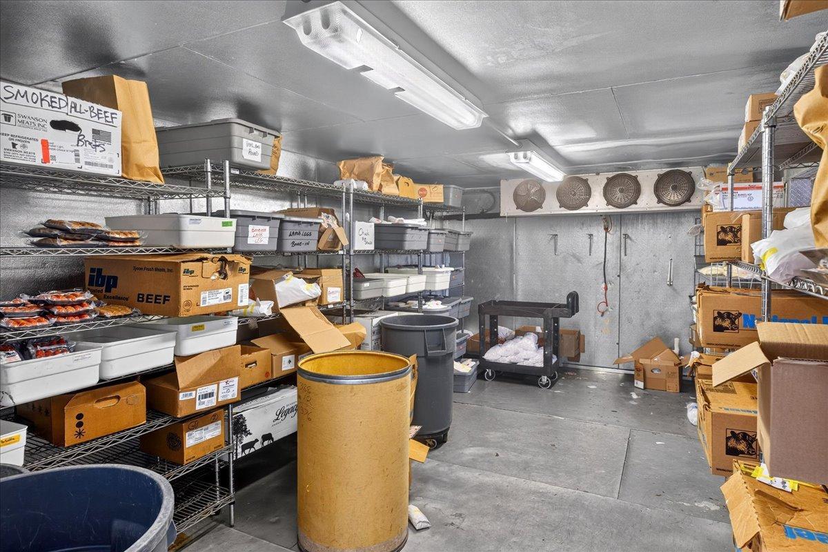 View of Commercial Sale at 2700 Maplewood Drive, Maplewood MN 55109, Maplewood (38 of 48) - Mike Wilen | Minnesota Team Real Estate