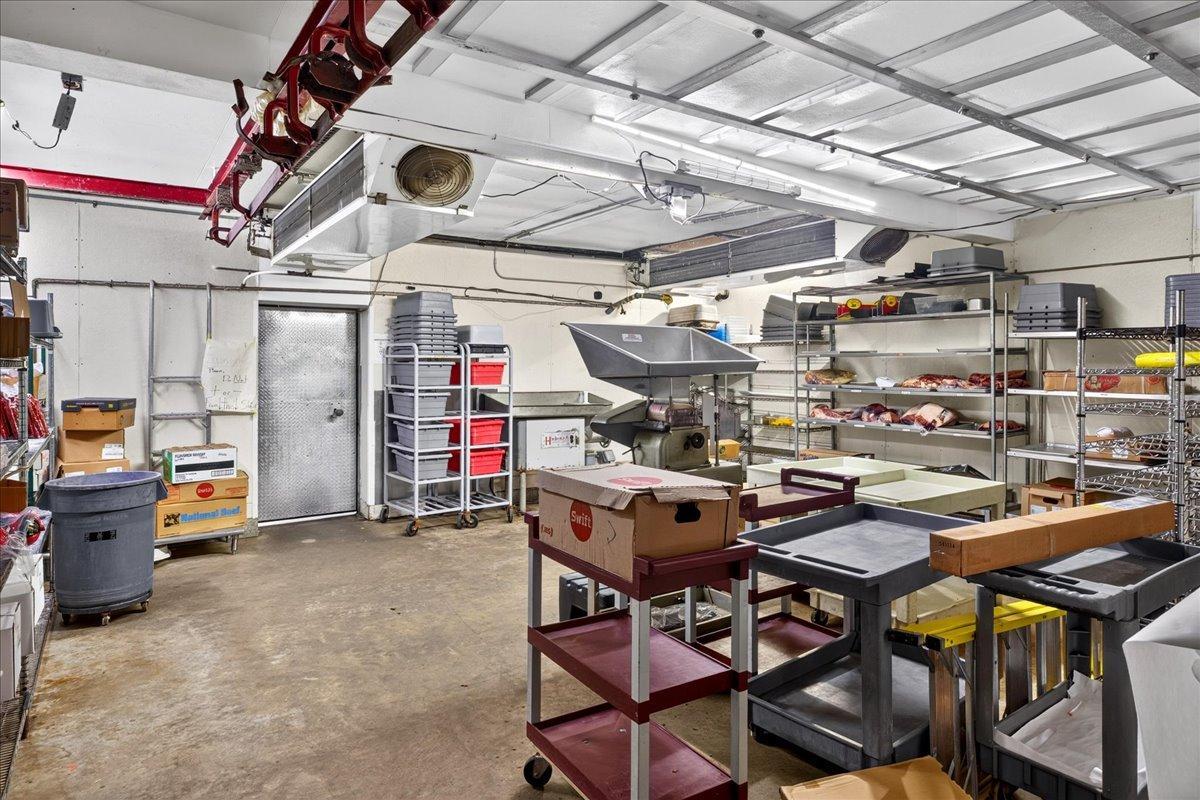 View of Commercial Sale at 2700 Maplewood Drive, Maplewood MN 55109, Maplewood (37 of 48) - Mike Wilen | Minnesota Team Real Estate
