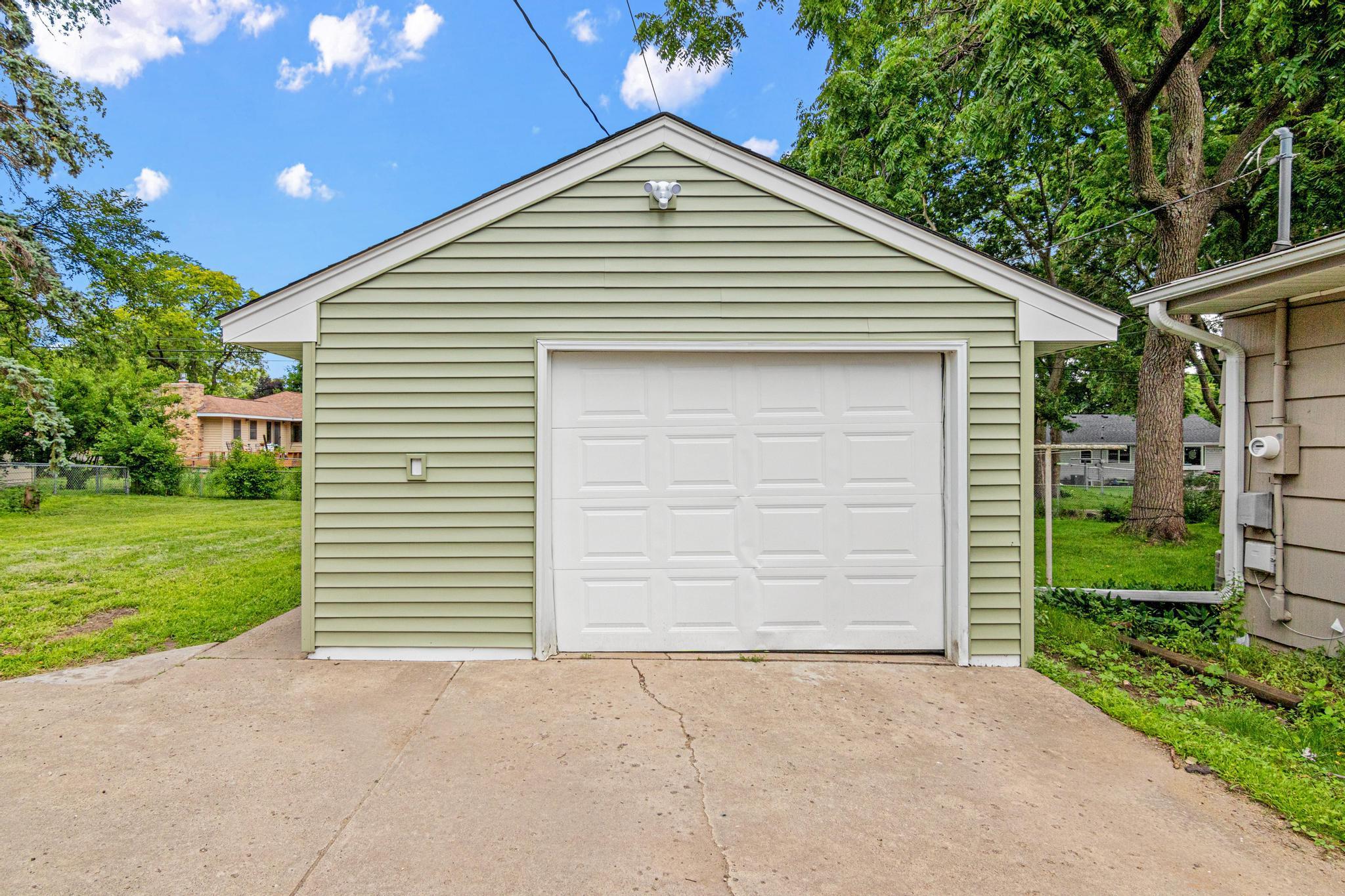 View of Residential at 621 5th Avenue, Hopkins MN 55343, Hopkins (25 of 34) - Mike Wilen | Minnesota Team Real Estate