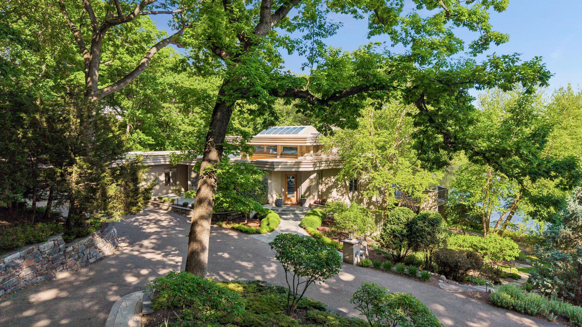 View of Residential at 6504 Stauder Circle, Edina MN 55436, Edina (88 of 93) - Mike Wilen | Minnesota Team Real Estate