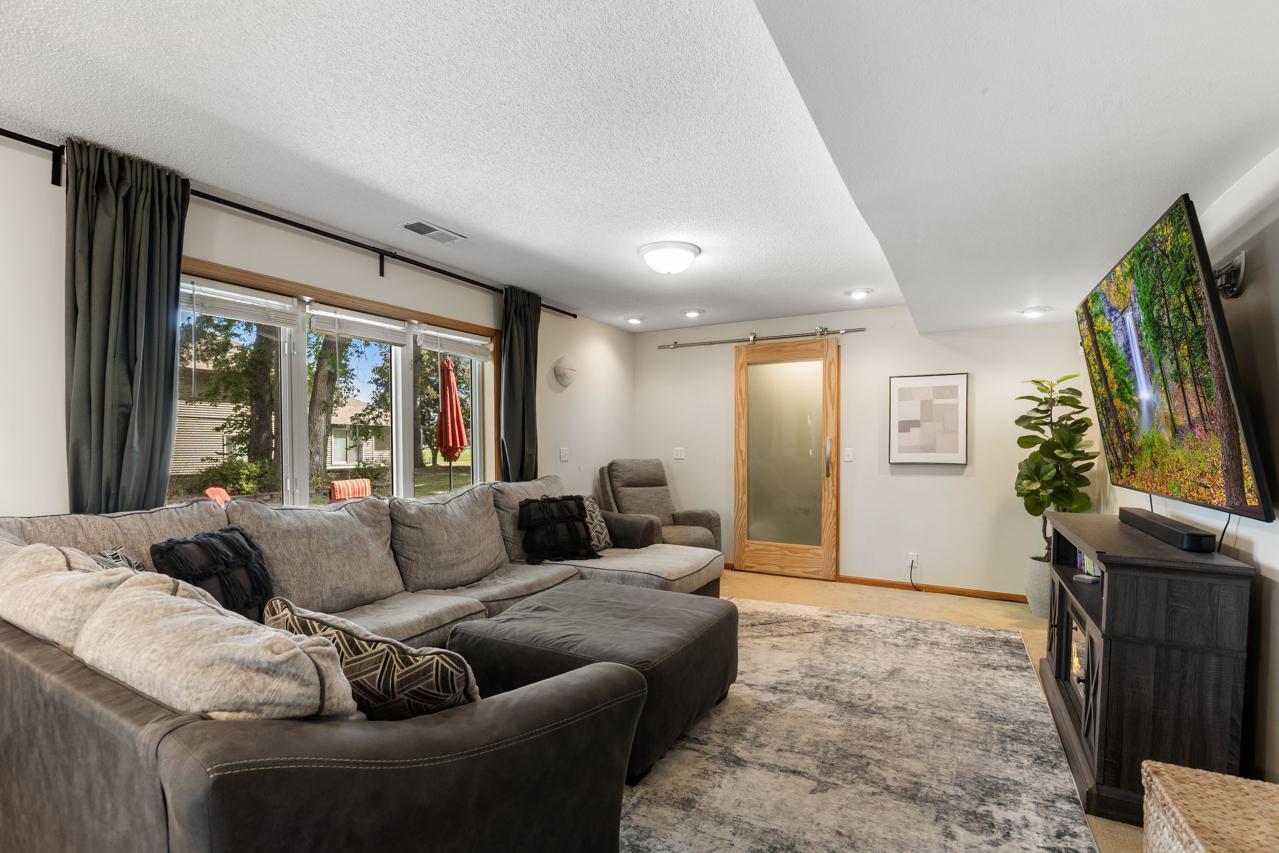 View of Residential at 6300 91st Trail, Brooklyn Park MN 55445, Brooklyn Park (36 of 42) - Mike Wilen | Minnesota Team Real Estate