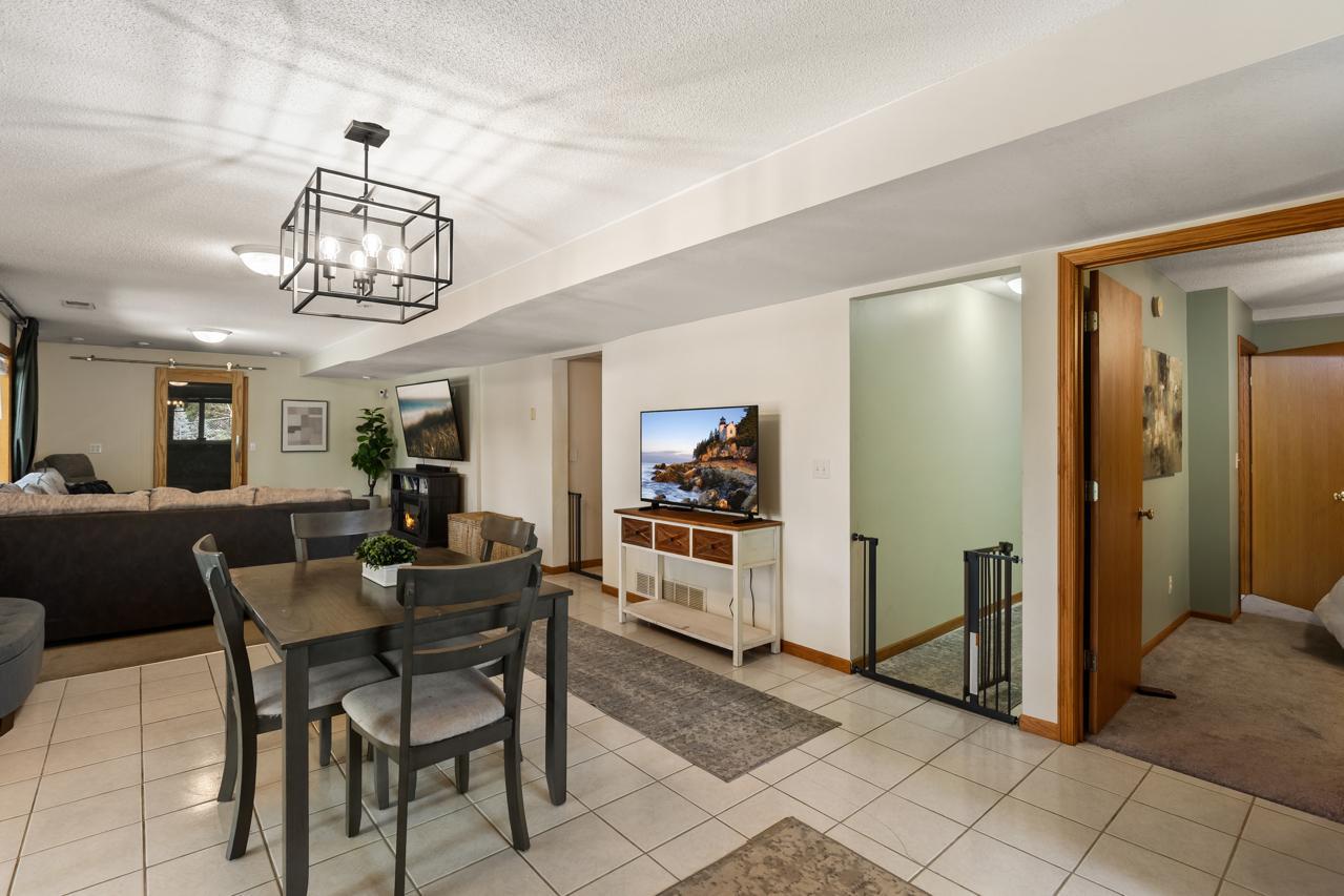 View of Residential at 6300 91st Trail, Brooklyn Park MN 55445, Brooklyn Park (34 of 42) - Mike Wilen | Minnesota Team Real Estate