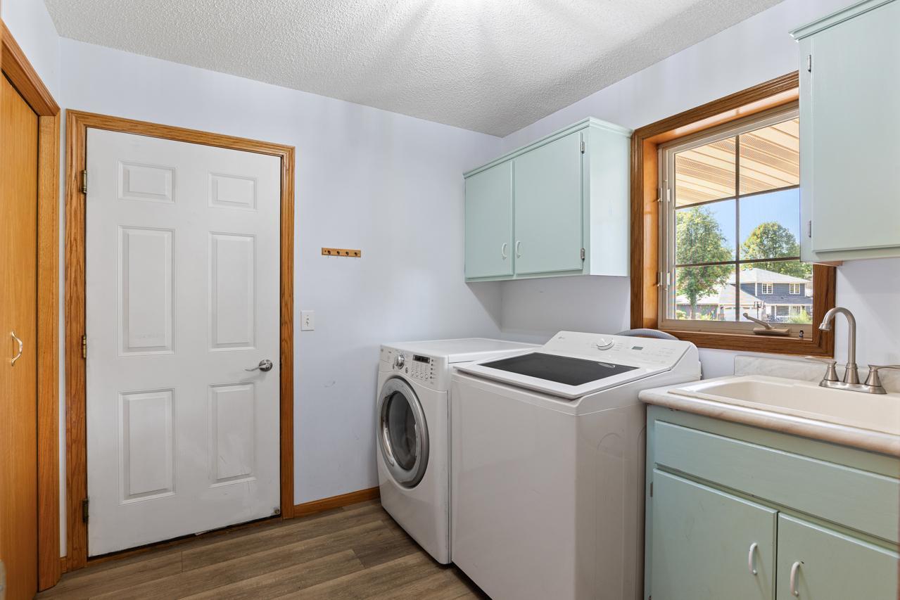 View of Residential at 6300 91st Trail, Brooklyn Park MN 55445, Brooklyn Park (21 of 42) - Mike Wilen | Minnesota Team Real Estate