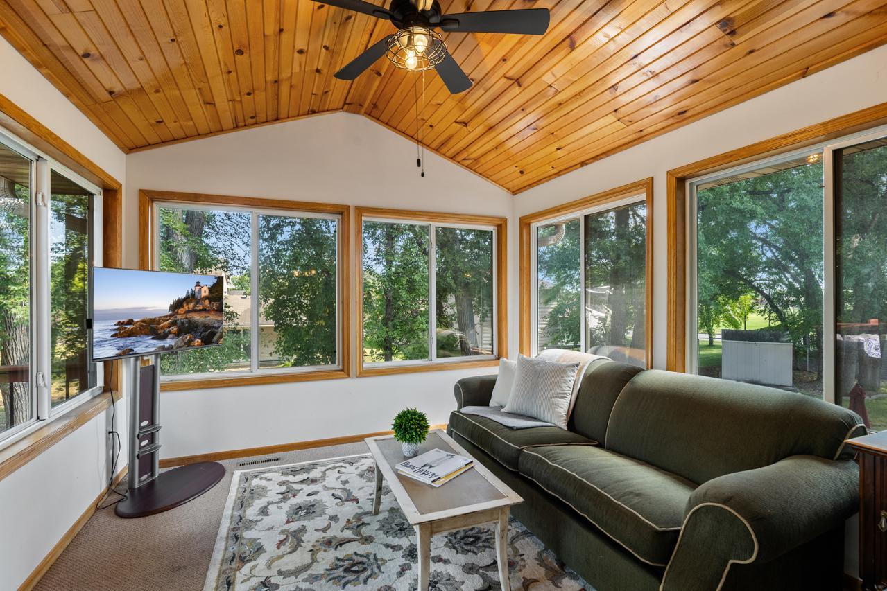 View of Residential at 6300 91st Trail, Brooklyn Park MN 55445, Brooklyn Park (18 of 42) - Mike Wilen | Minnesota Team Real Estate