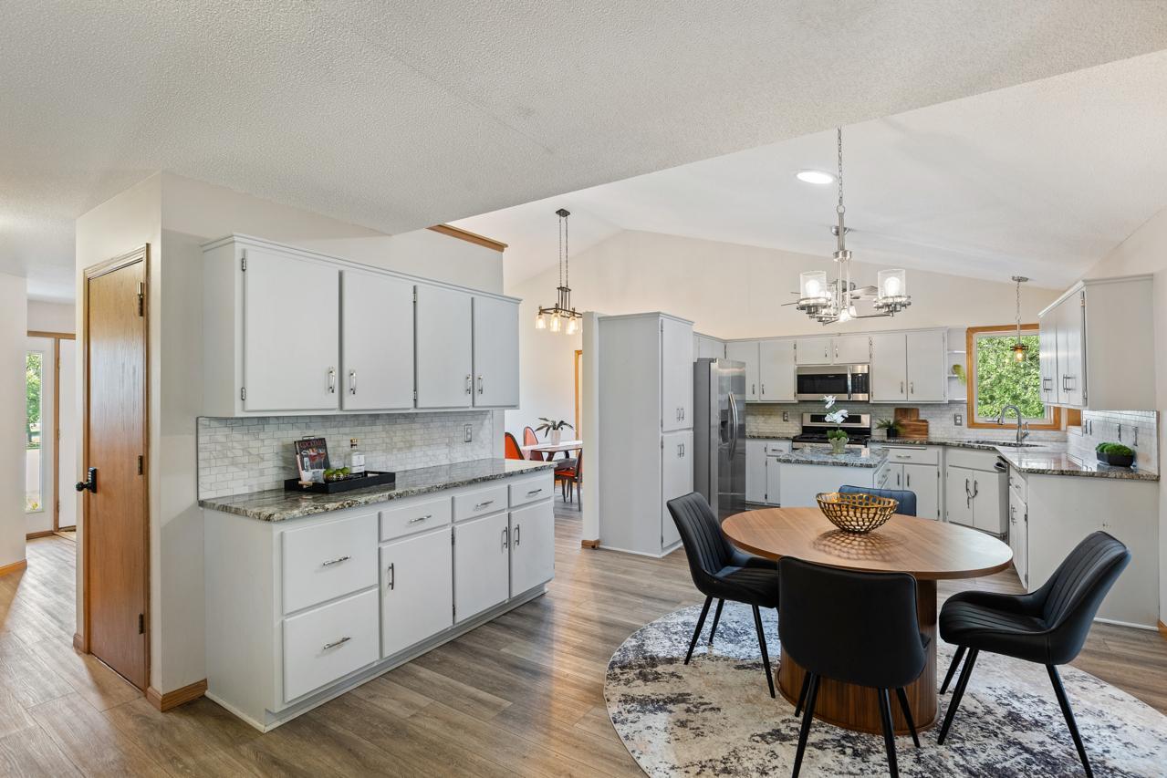 View of Residential at 6300 91st Trail, Brooklyn Park MN 55445, Brooklyn Park (12 of 42) - Mike Wilen | Minnesota Team Real Estate