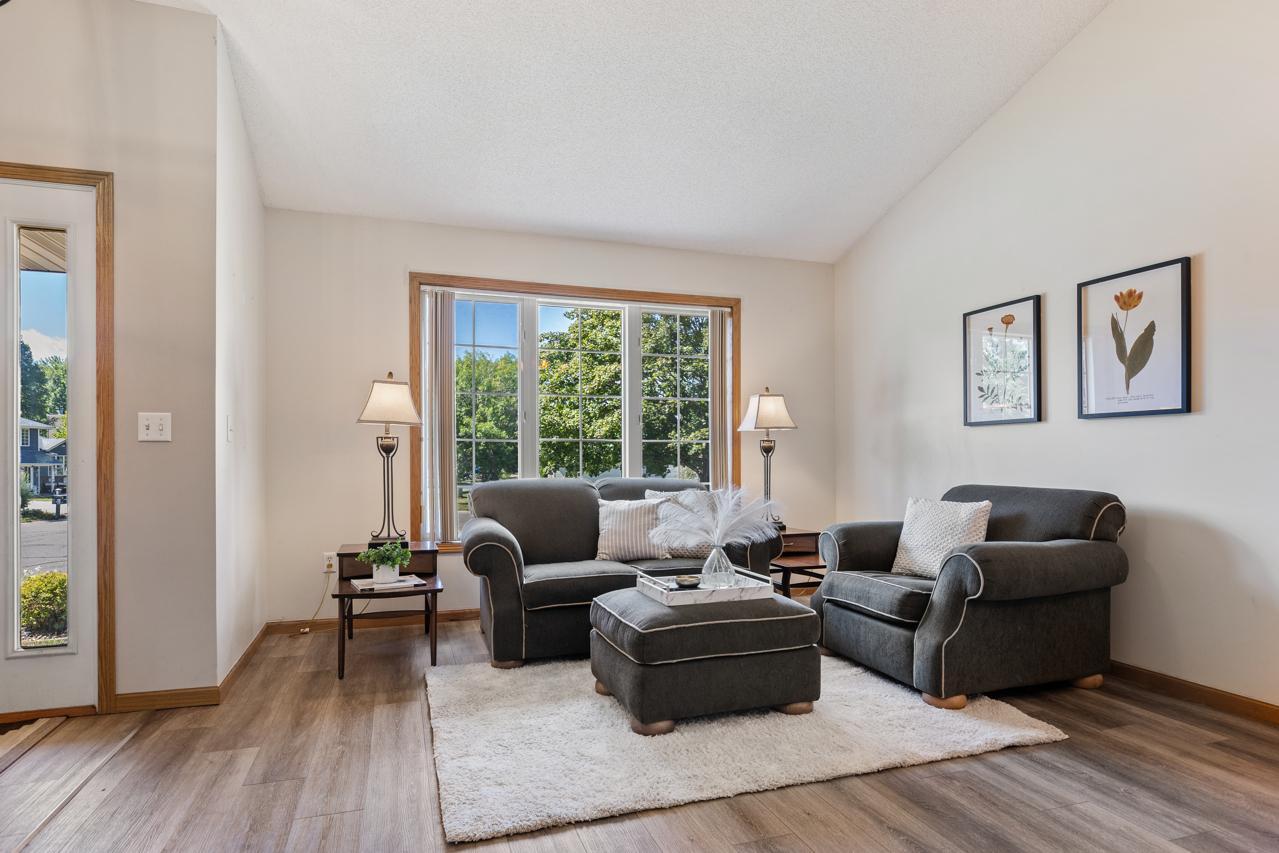 View of Residential at 6300 91st Trail, Brooklyn Park MN 55445, Brooklyn Park (4 of 42) - Mike Wilen | Minnesota Team Real Estate