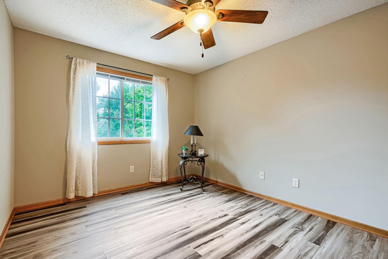 View of Residential at 924 36th Street, Hastings MN 55033, Hastings (23 of 34) - Mike Wilen | Minnesota Team Real Estate