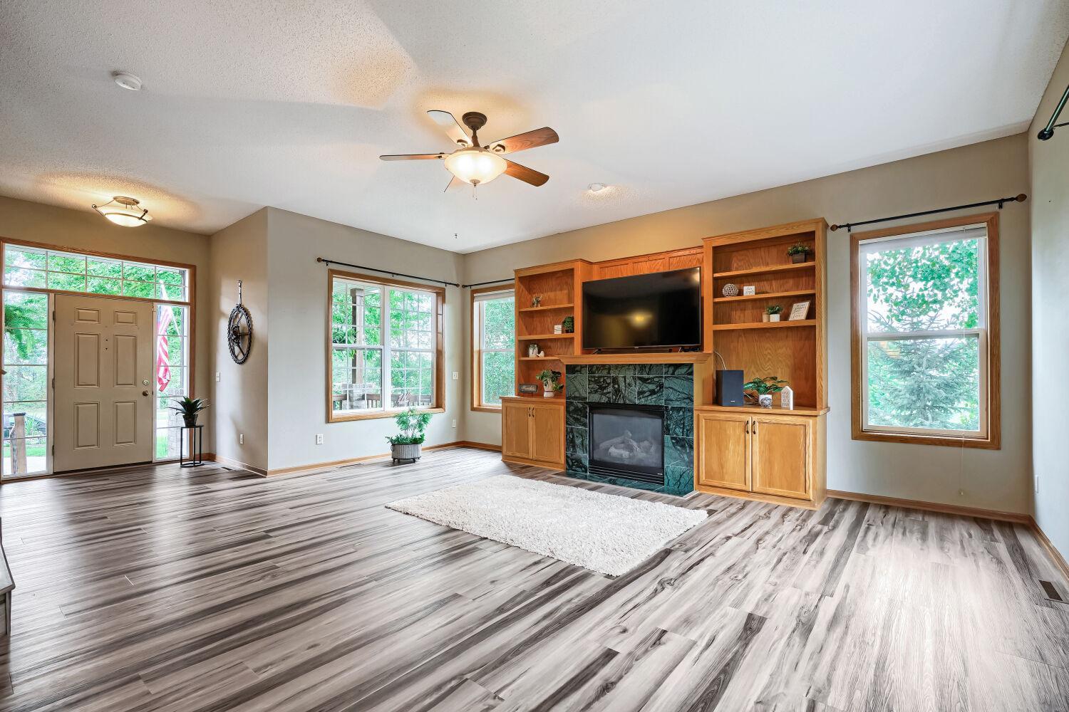 View of Residential at 924 36th Street, Hastings MN 55033, Hastings (4 of 34) - Mike Wilen | Minnesota Team Real Estate