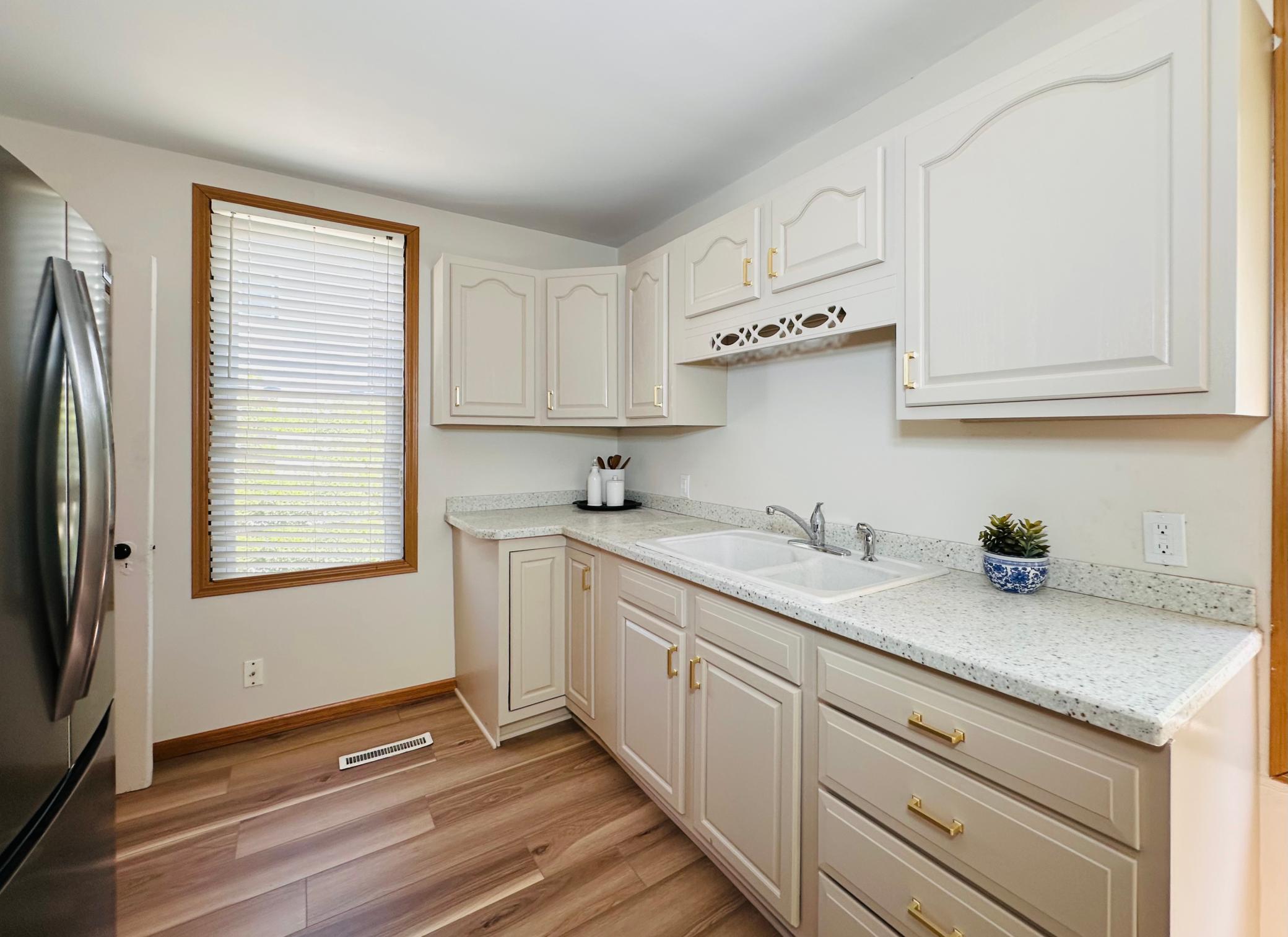 View of Residential at 418 Belvidere Street, Saint Paul MN 55107, Saint Paul (10 of 28) - Mike Wilen | Minnesota Team Real Estate