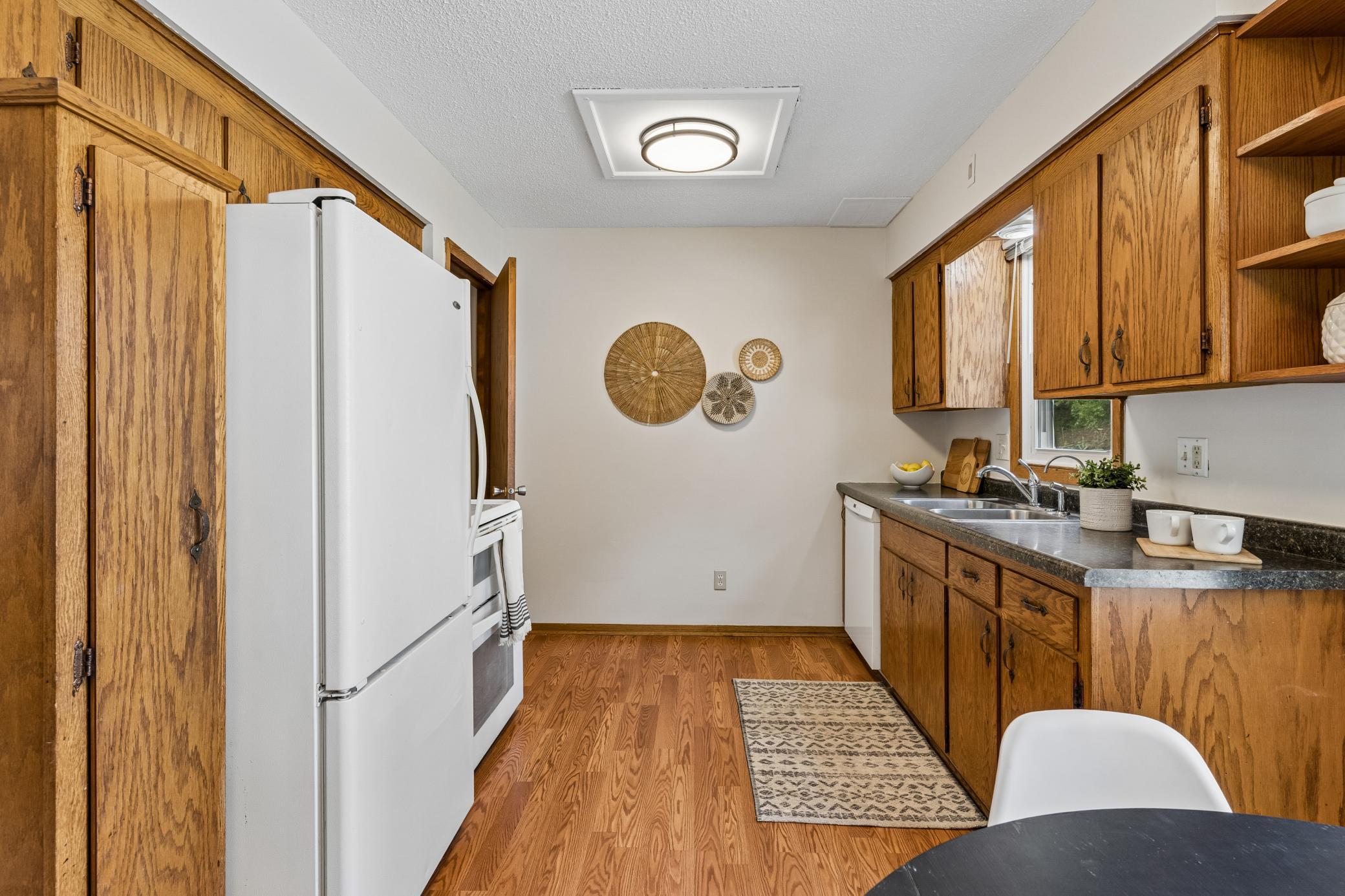View of Residential Income at 421/423 Nevada Avenue, Saint Paul MN 55101, Saint Paul (9 of 29) - Mike Wilen | Minnesota Team Real Estate