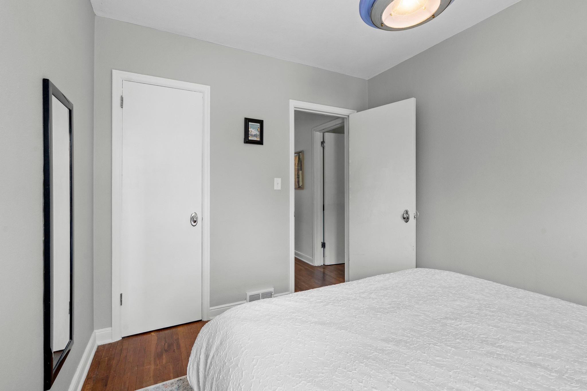 View of Residential at 812 Nebraska Avenue, Saint Paul MN 55106, Saint Paul (23 of 49) - Mike Wilen | Minnesota Team Real Estate