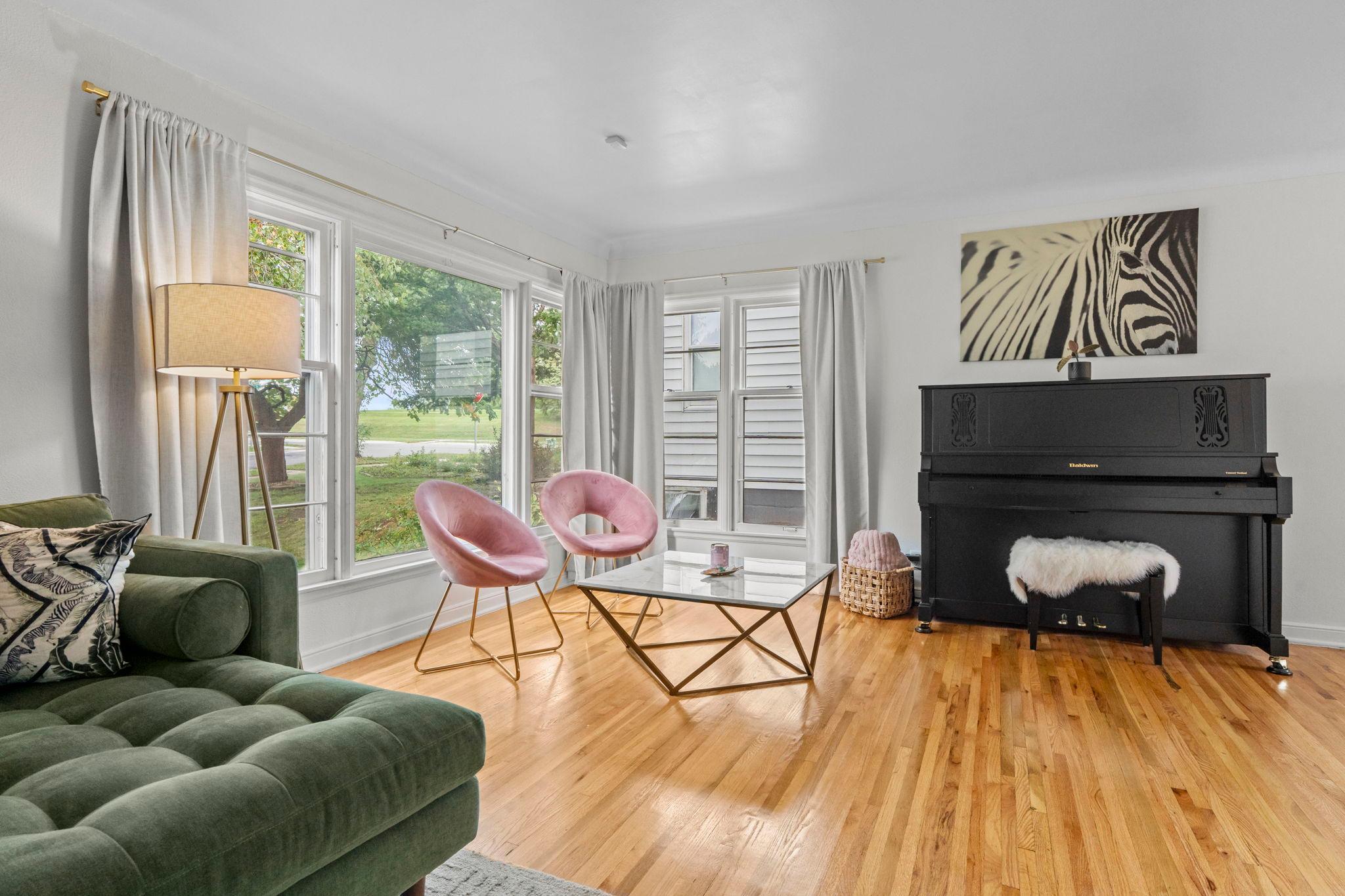 View of Residential at 812 Nebraska Avenue, Saint Paul MN 55106, Saint Paul (7 of 49) - Mike Wilen | Minnesota Team Real Estate