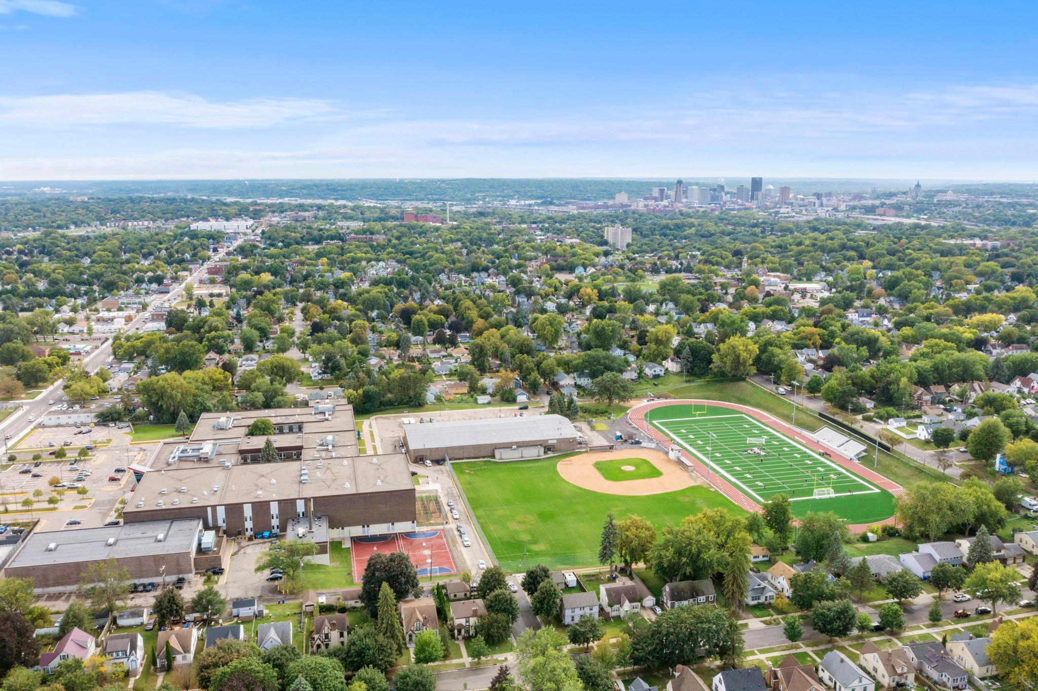 View of Residential at 812 Nebraska Avenue, Saint Paul MN 55106, Saint Paul (47 of 49) - Mike Wilen | Minnesota Team Real Estate