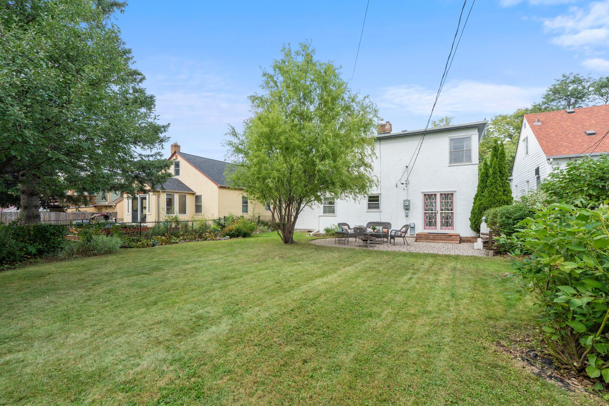 View of Residential at 812 Nebraska Avenue, Saint Paul MN 55106, Saint Paul (39 of 49) - Mike Wilen | Minnesota Team Real Estate