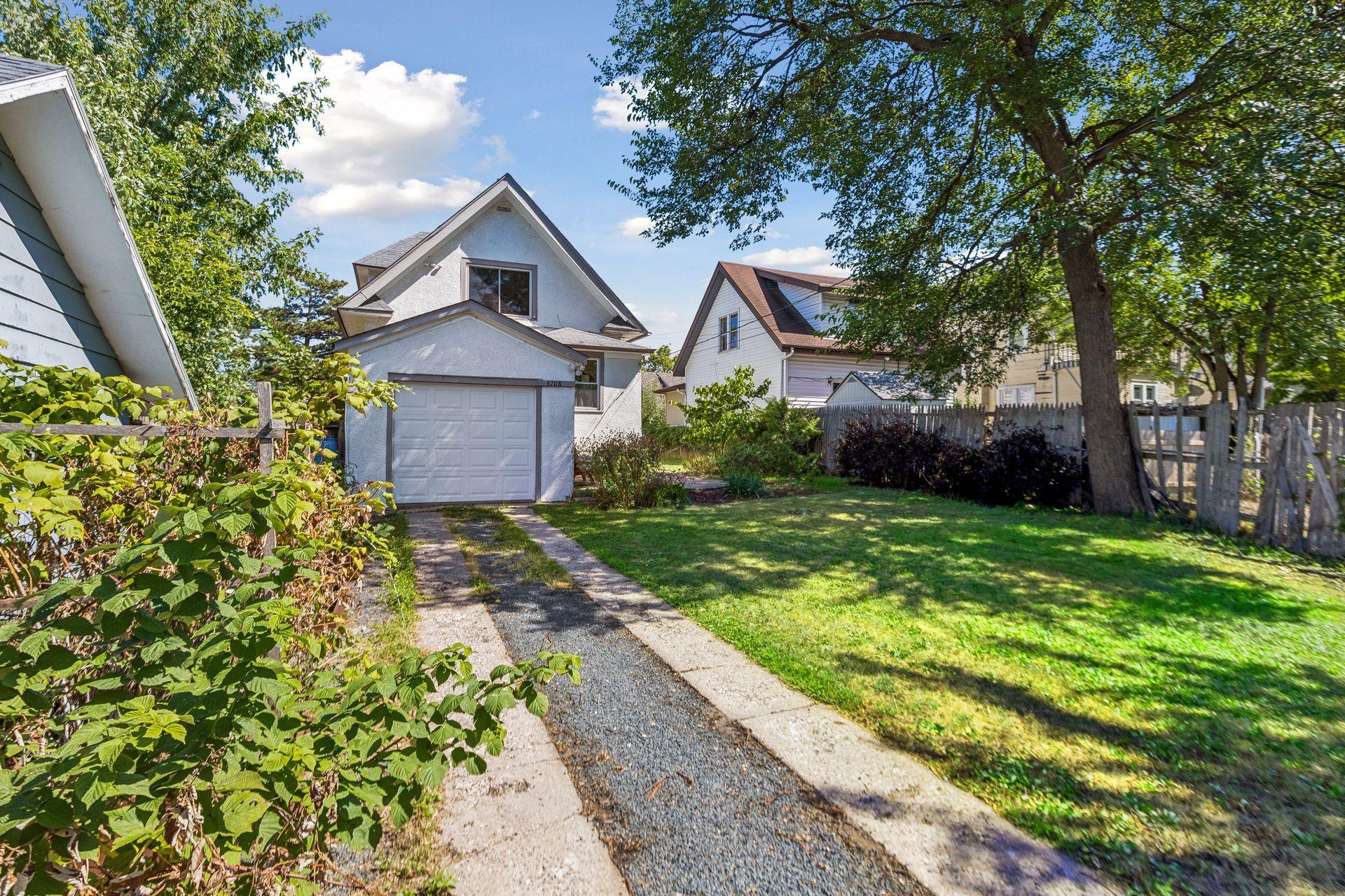 View of Residential at 3708 4th Avenue, Minneapolis MN 55409, Minneapolis (37 of 40) - Mike Wilen | Minnesota Team Real Estate