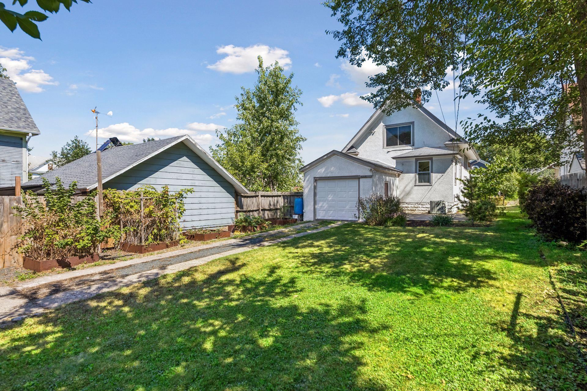 View of Residential at 3708 4th Avenue, Minneapolis MN 55409, Minneapolis (34 of 40) - Mike Wilen | Minnesota Team Real Estate
