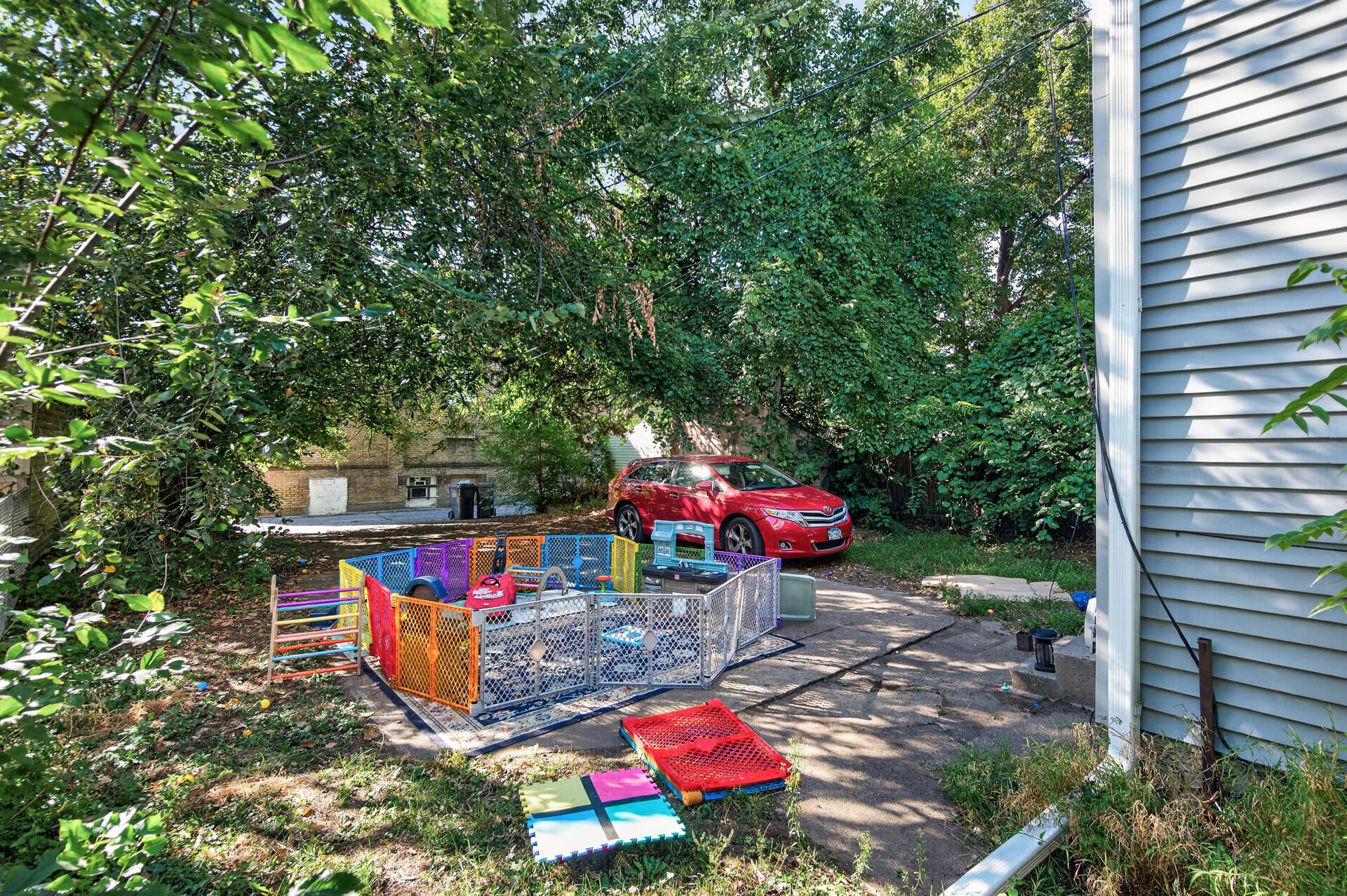 View of Residential Income at 4653 Bryant Avenue, Minneapolis MN 55412, Minneapolis (37 of 38) - Mike Wilen | Minnesota Team Real Estate