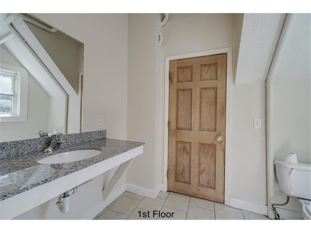 View of Residential Income at 4653 Bryant Avenue, Minneapolis MN 55412, Minneapolis (33 of 38) - Mike Wilen | Minnesota Team Real Estate