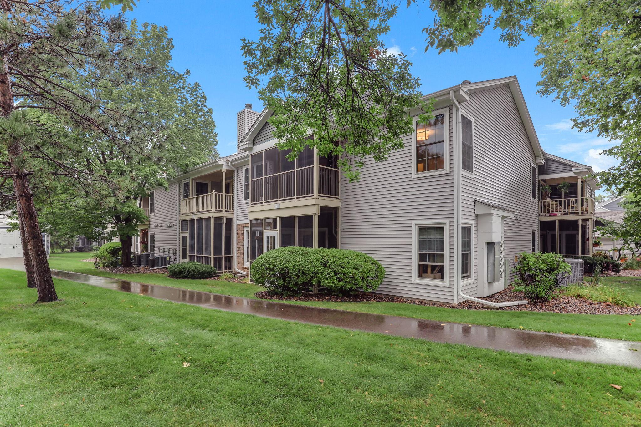 View of Residential at 10966 Quebec Avenue, Bloomington MN 55438, Bloomington (31 of 33) - Mike Wilen | Minnesota Team Real Estate