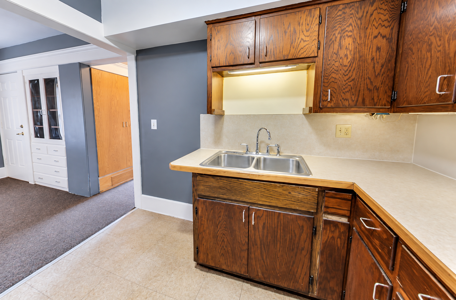 View of Residential Income at 315 25th Avenue, Minneapolis MN 55411, Minneapolis (17 of 23) - Mike Wilen | Minnesota Team Real Estate