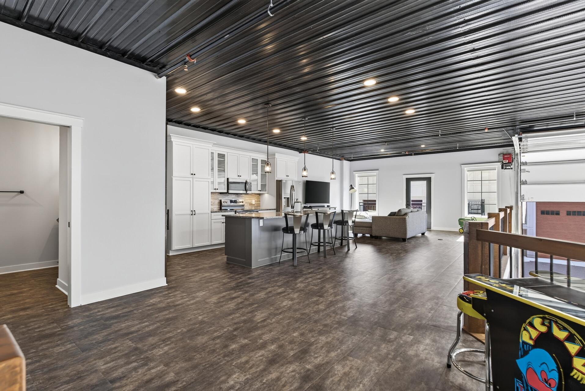 View of Commercial Sale at 3560 Arrowhead Drive, Medina MN 55340, Medina (30 of 34) - Mike Wilen | Minnesota Team Real Estate