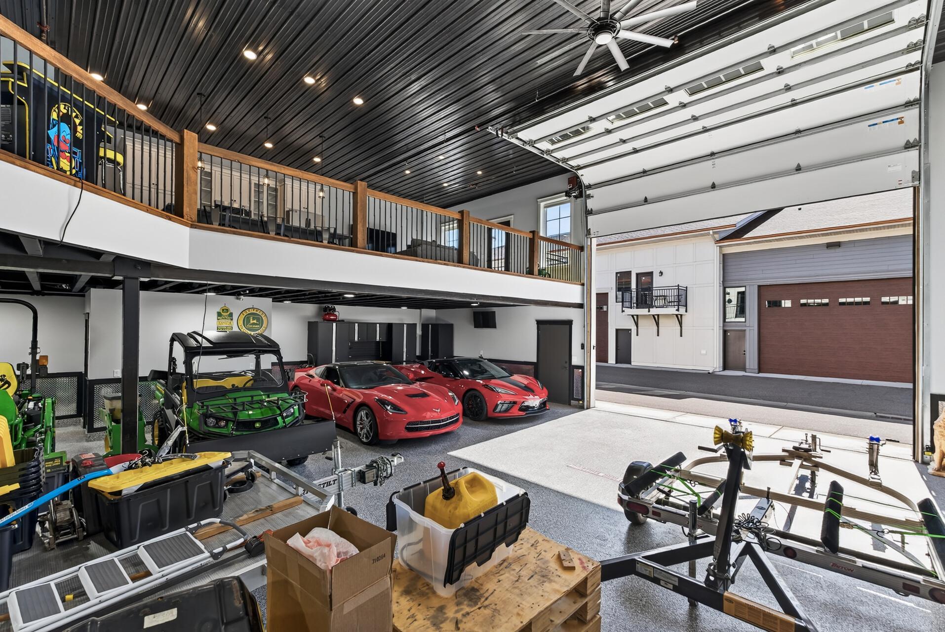 View of Commercial Sale at 3560 Arrowhead Drive, Medina MN 55340, Medina (25 of 34) - Mike Wilen | Minnesota Team Real Estate