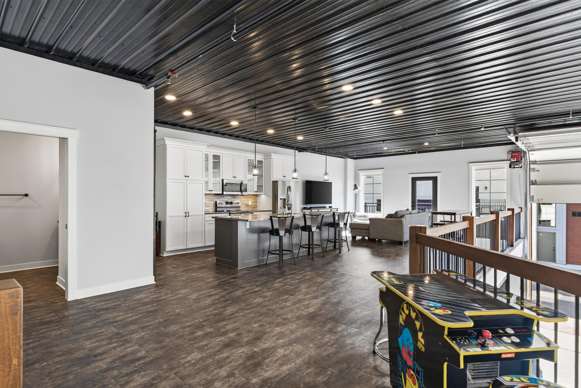 View of Commercial Sale at 3560 Arrowhead Drive, Medina MN 55340, Medina (11 of 34) - Mike Wilen | Minnesota Team Real Estate