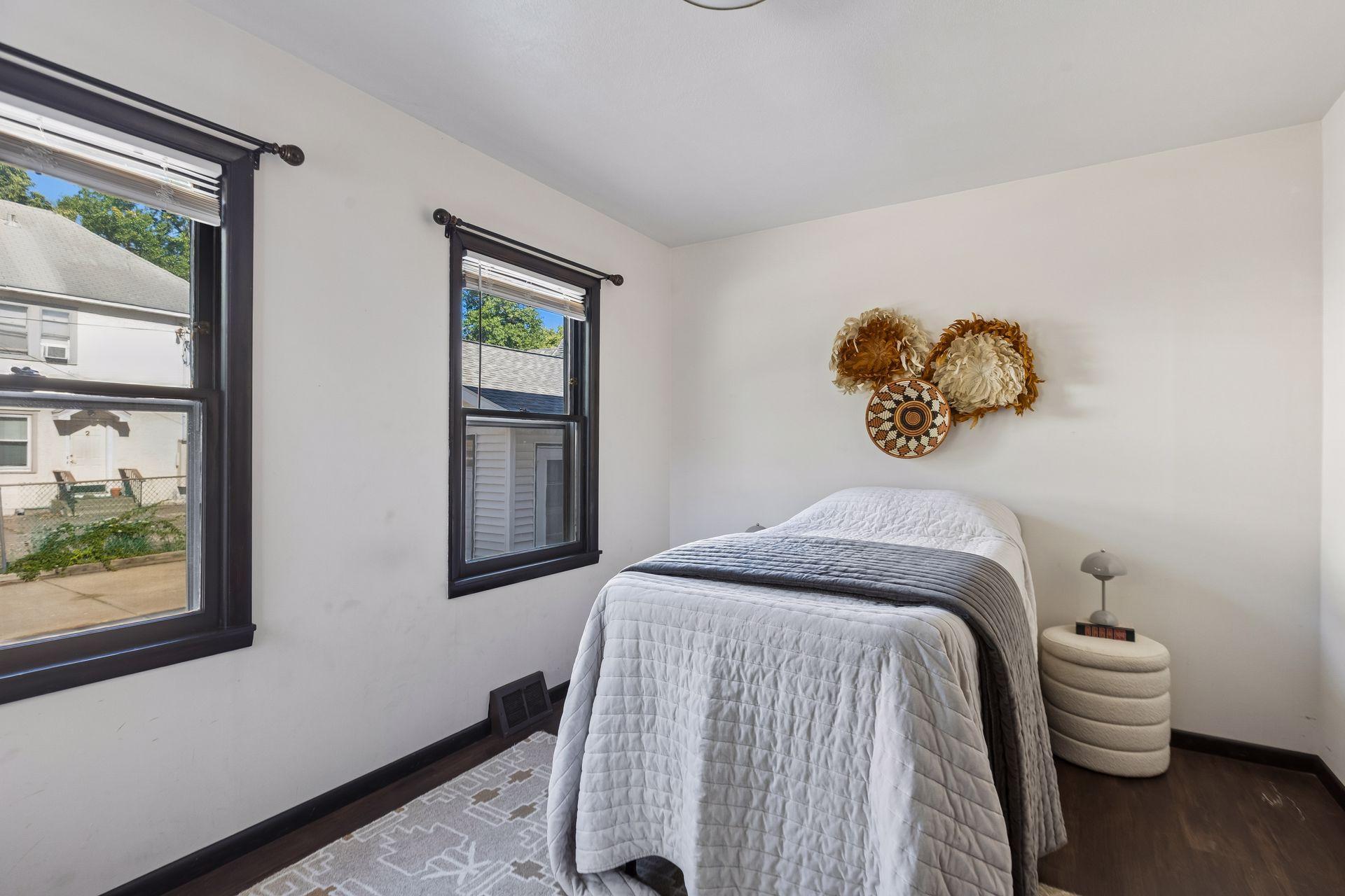 View of Residential Income at 409 6th Street, Minneapolis MN 55414, Minneapolis (25 of 59) - Mike Wilen | Minnesota Team Real Estate