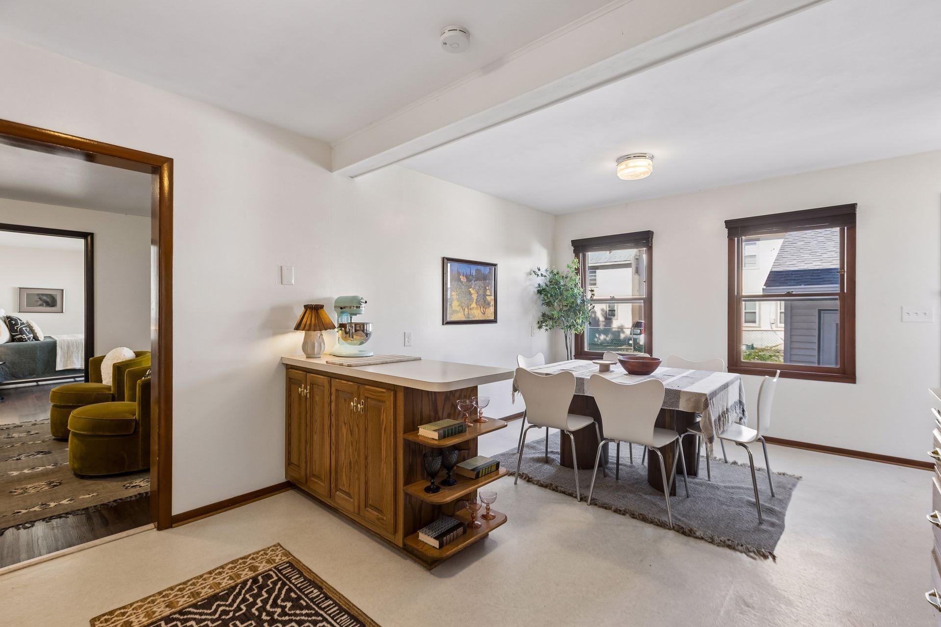 View of Residential Income at 409 6th Street, Minneapolis MN 55414, Minneapolis (18 of 59) - Mike Wilen | Minnesota Team Real Estate