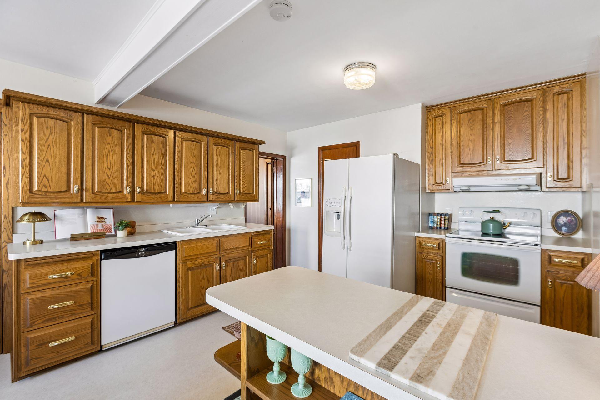 View of Residential Income at 409 6th Street, Minneapolis MN 55414, Minneapolis (15 of 59) - Mike Wilen | Minnesota Team Real Estate