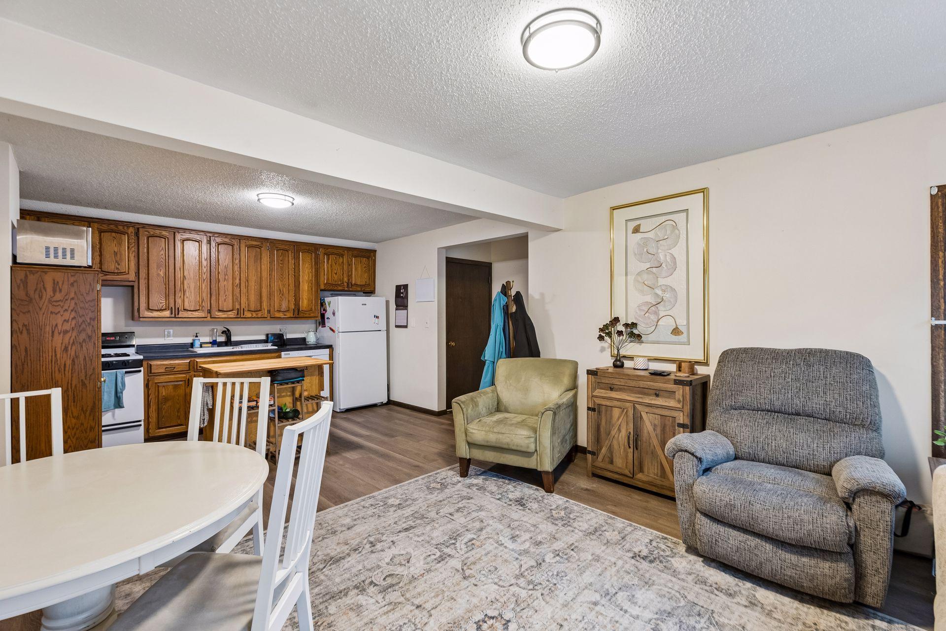 View of Residential Income at 409 6th Street, Minneapolis MN 55414, Minneapolis (30 of 59) - Mike Wilen | Minnesota Team Real Estate