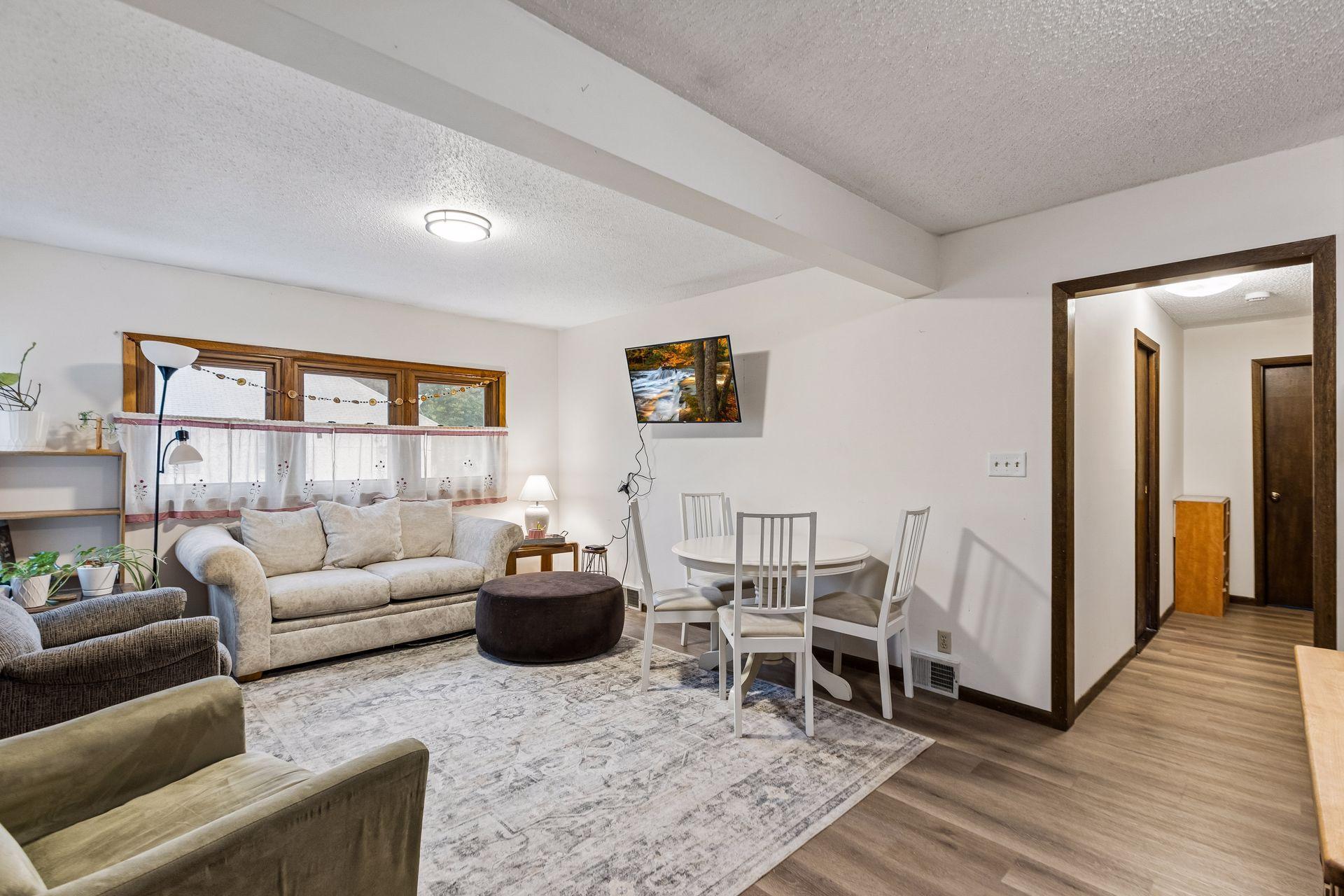 View of Residential Income at 409 6th Street, Minneapolis MN 55414, Minneapolis (33 of 59) - Mike Wilen | Minnesota Team Real Estate