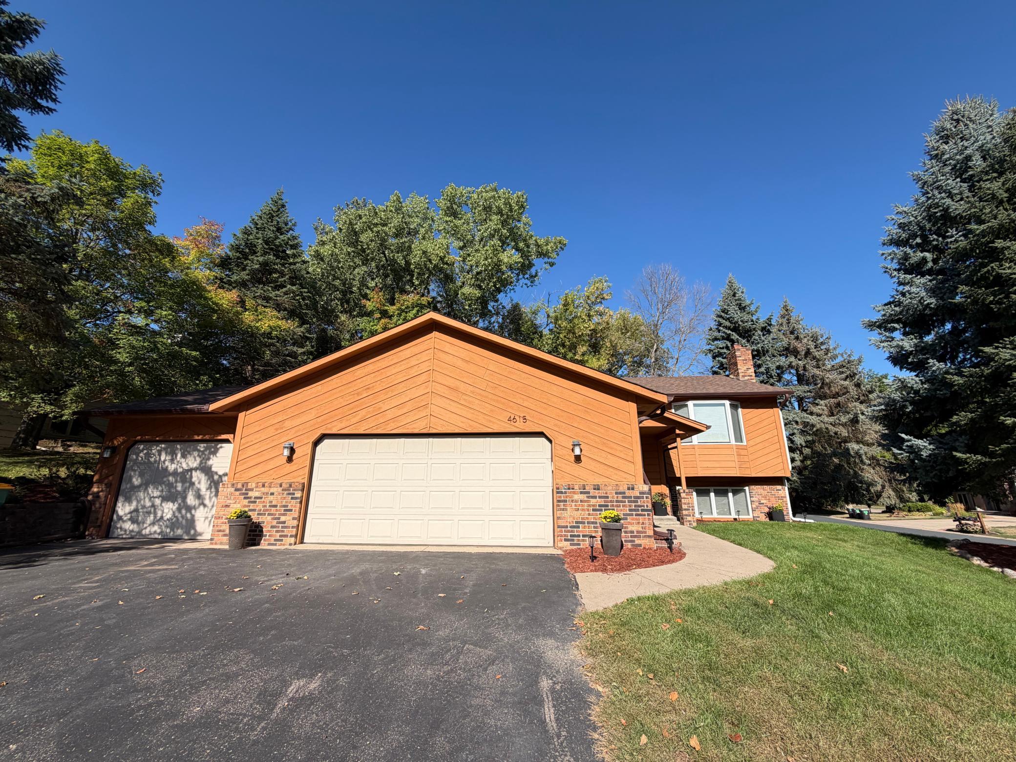 View of Residential at 4615 Parkridge Drive, Eagan MN 55123, Eagan (2 of 32) - Mike Wilen | Minnesota Team Real Estate
